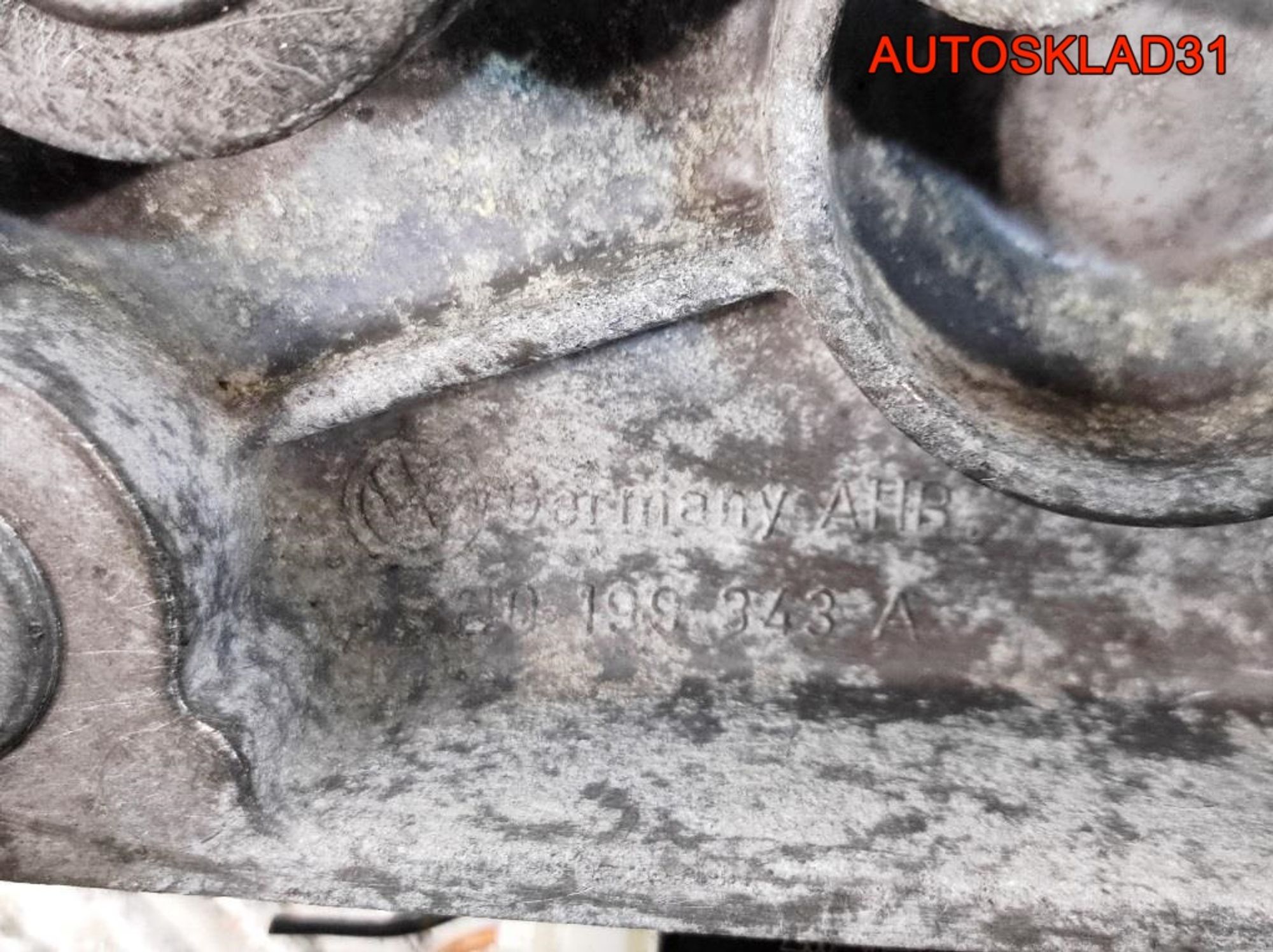 Кронштейн двигателя  VW Passat B5+ 2,3 AZX Бензин 3B0199343A, 1000 рублей, Дубовое