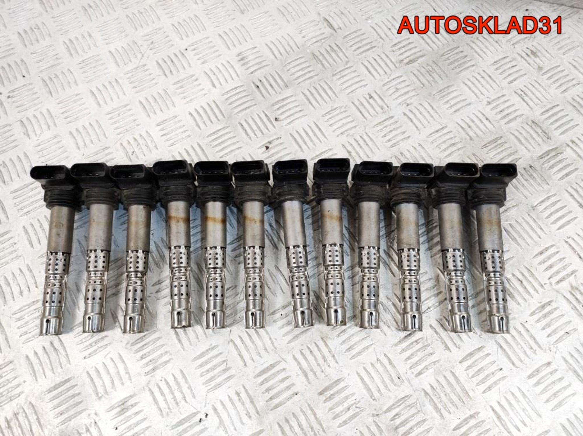 Катушка зажигания Audi A8 D3 D3 6.0BHT Бензин 07C905115D, 900 рублей, Дубовое