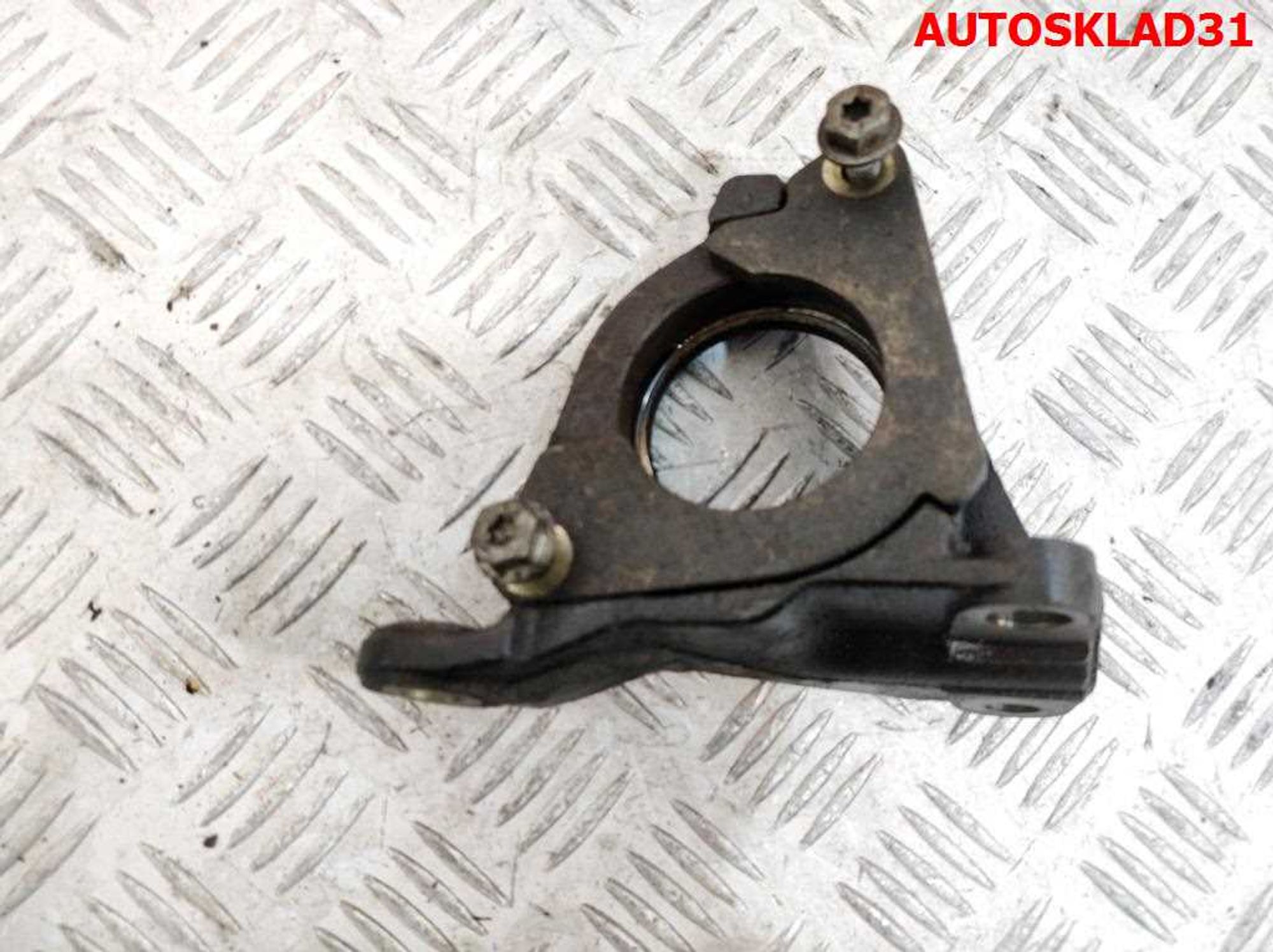 Кронштейн промежуточного вала Renault Scenic 1 1,6 K4M АКПП 8200162769, 3500 рублей, Дубовое