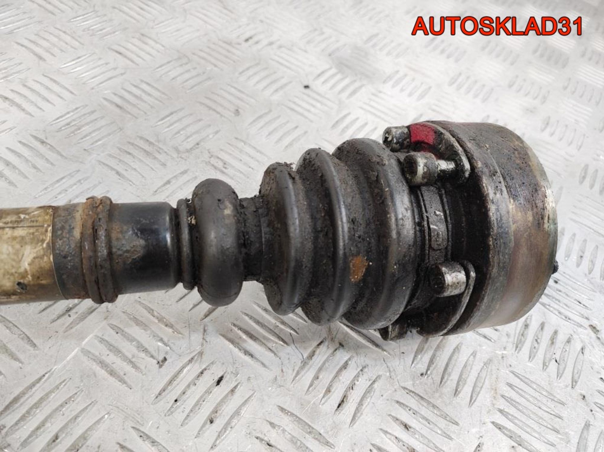 Полуось передняя левая Audi 100 C4 811407331L, 2300 рублей, Дубовое
