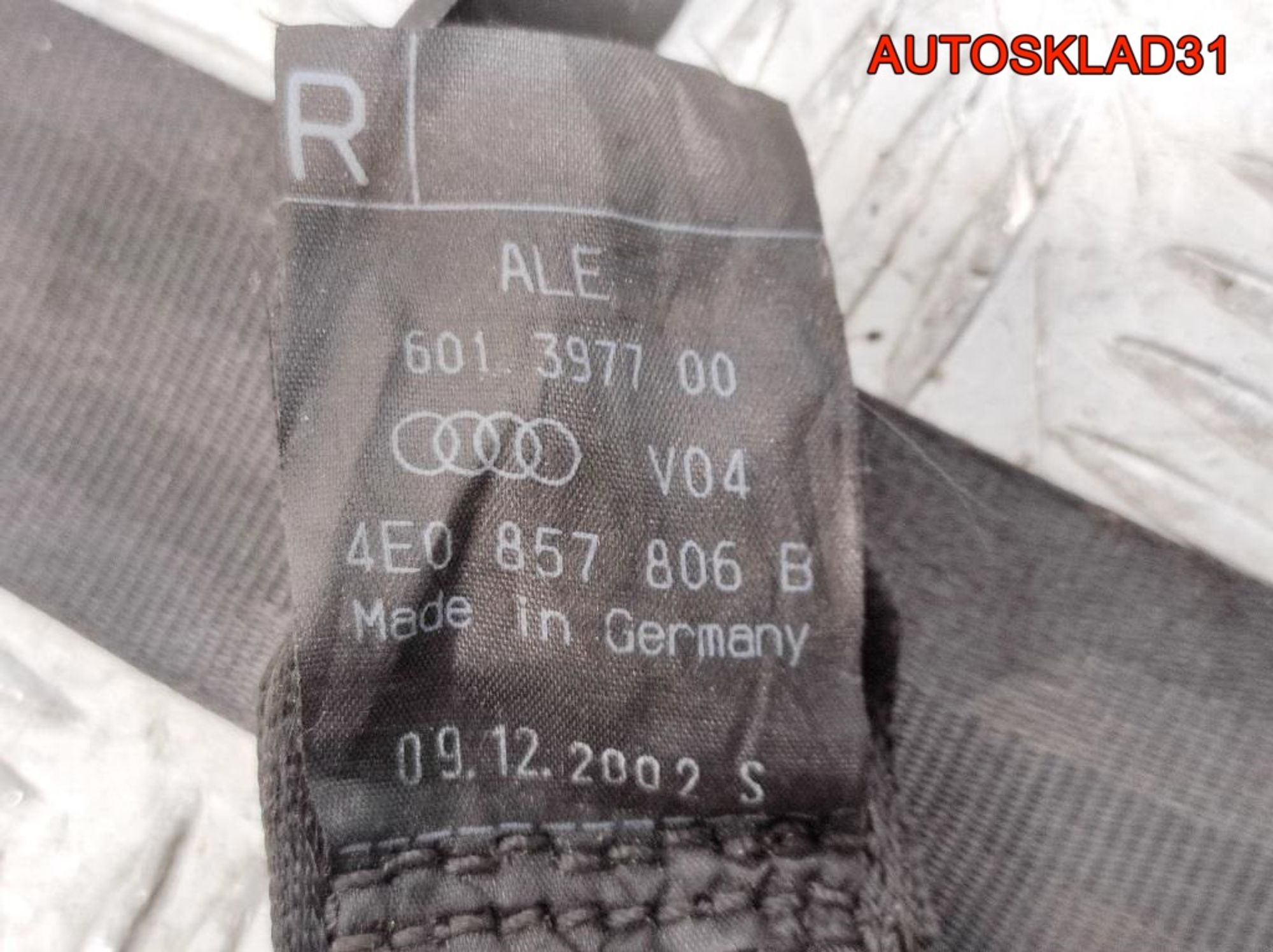 Ремень безопасности задний правый Audi A8 D3 4E0857806B, 1100 рублей, Дубовое