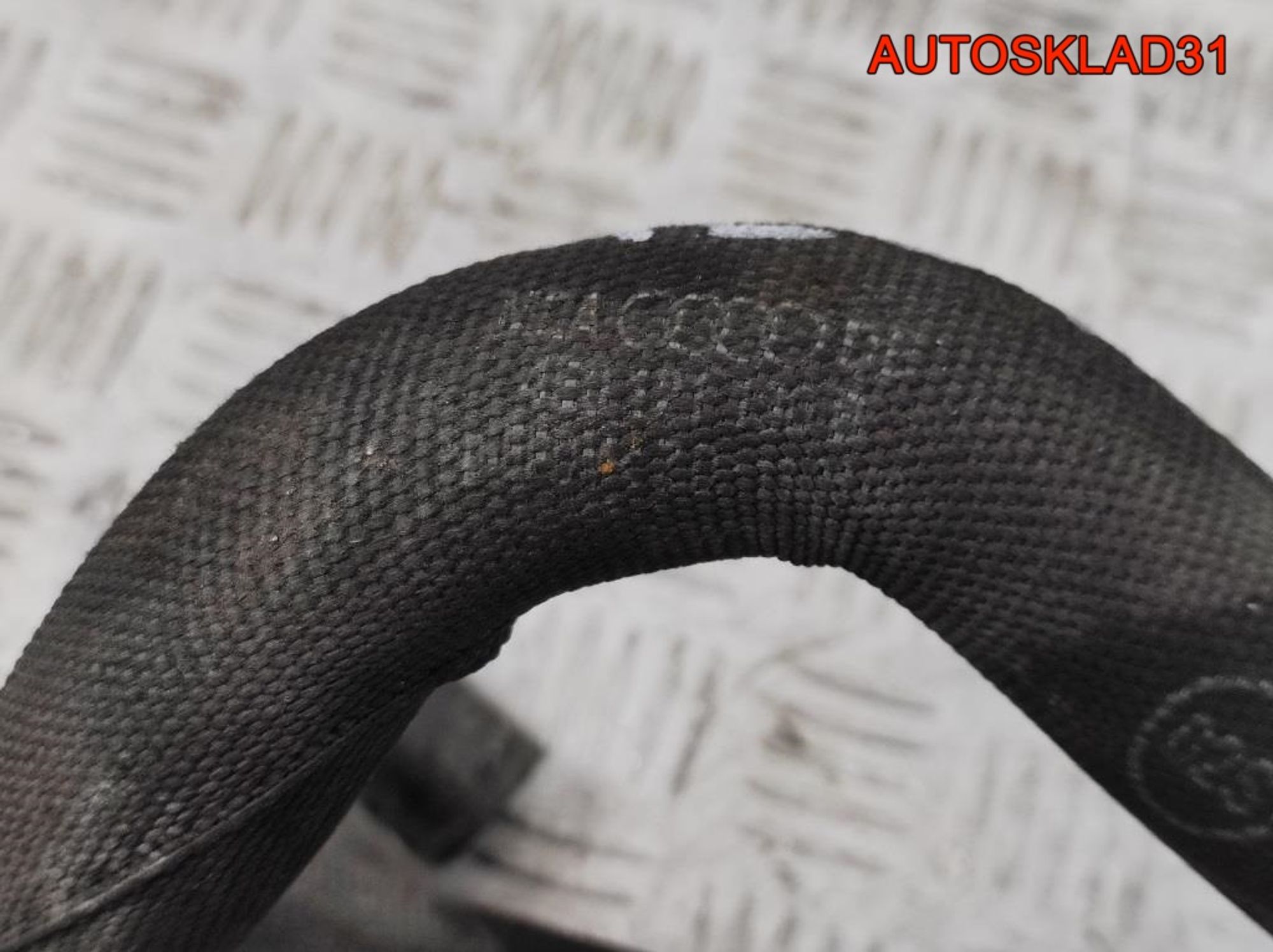 Трубка системы охлаждения Audi A8 D3 6,0 BTH Бензин 4E0121060D, 1000 рублей, Дубовое