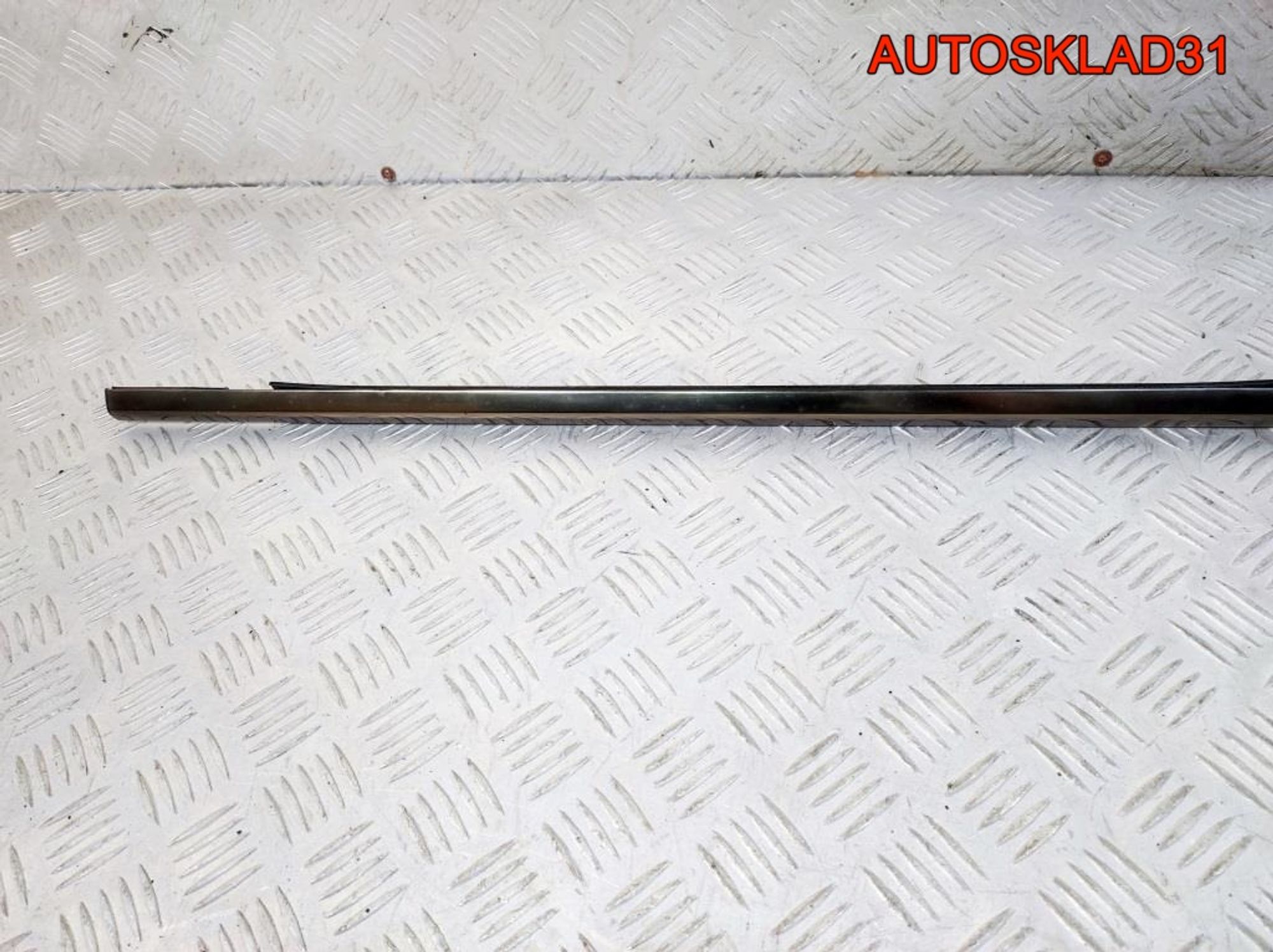 Накладка стекла заднего левого Mercedes W210 Седан, 900 рублей, Дубовое