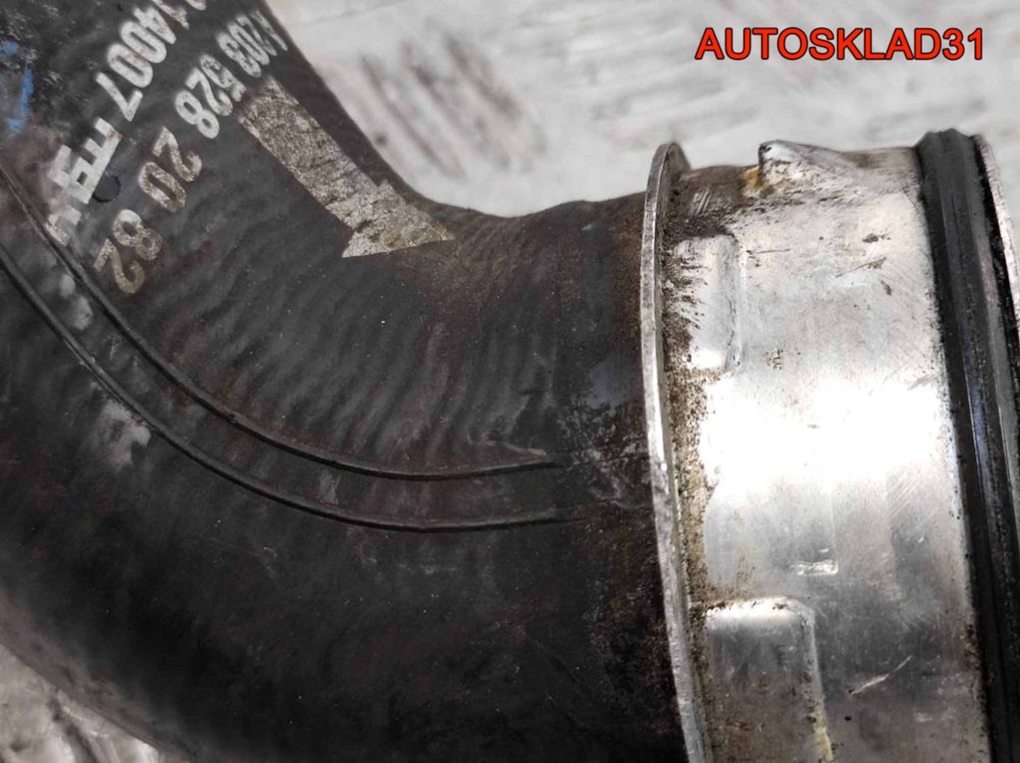 Патрубок интеркулера Mercedes Benz W203 2.2 OM646 Дизель A2035282082, 1500 рублей, Дубовое