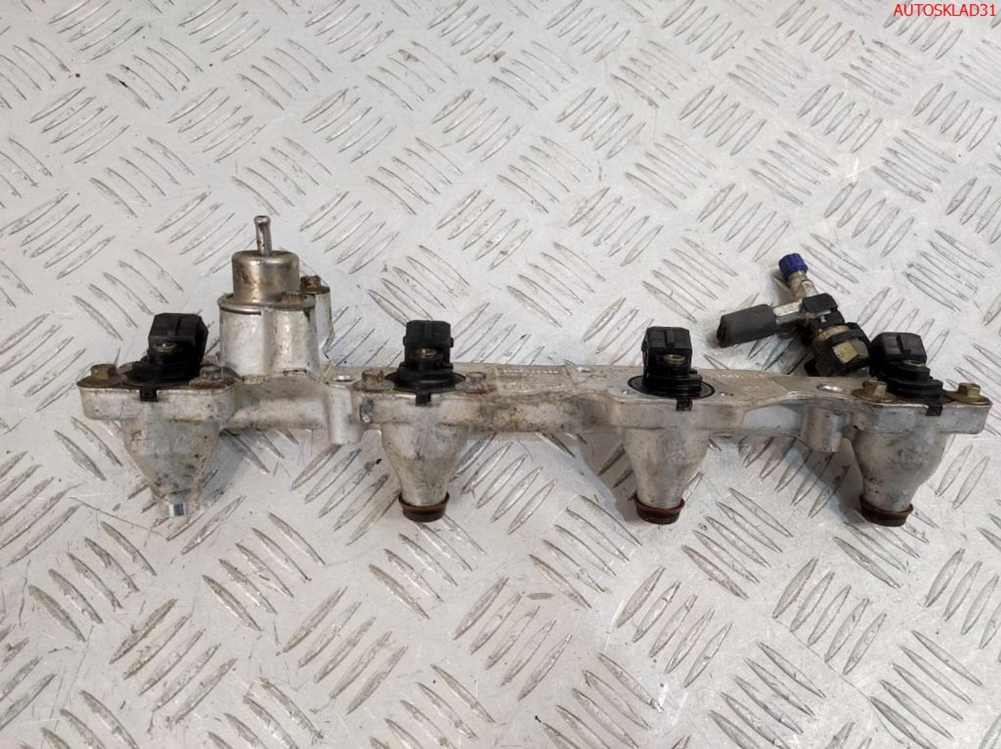 Рейка топливная Ford Mondeo 1 1,8 Бензин 938F9D280CA, 700 рублей, Дубовое