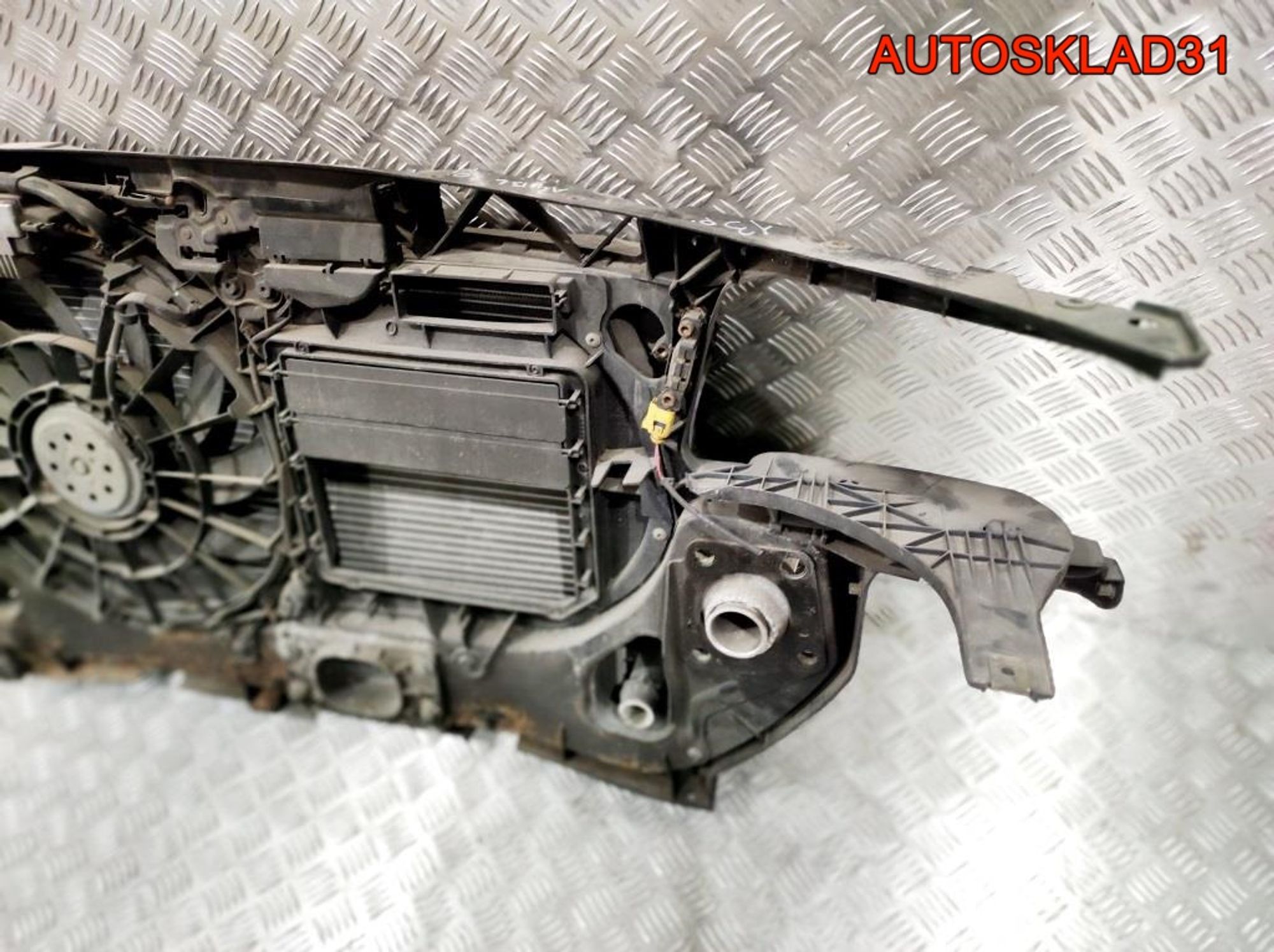 Панель передняя в сборе Audi A4 B6 3,0 Бензин (Р), 20000 рублей, Дубовое