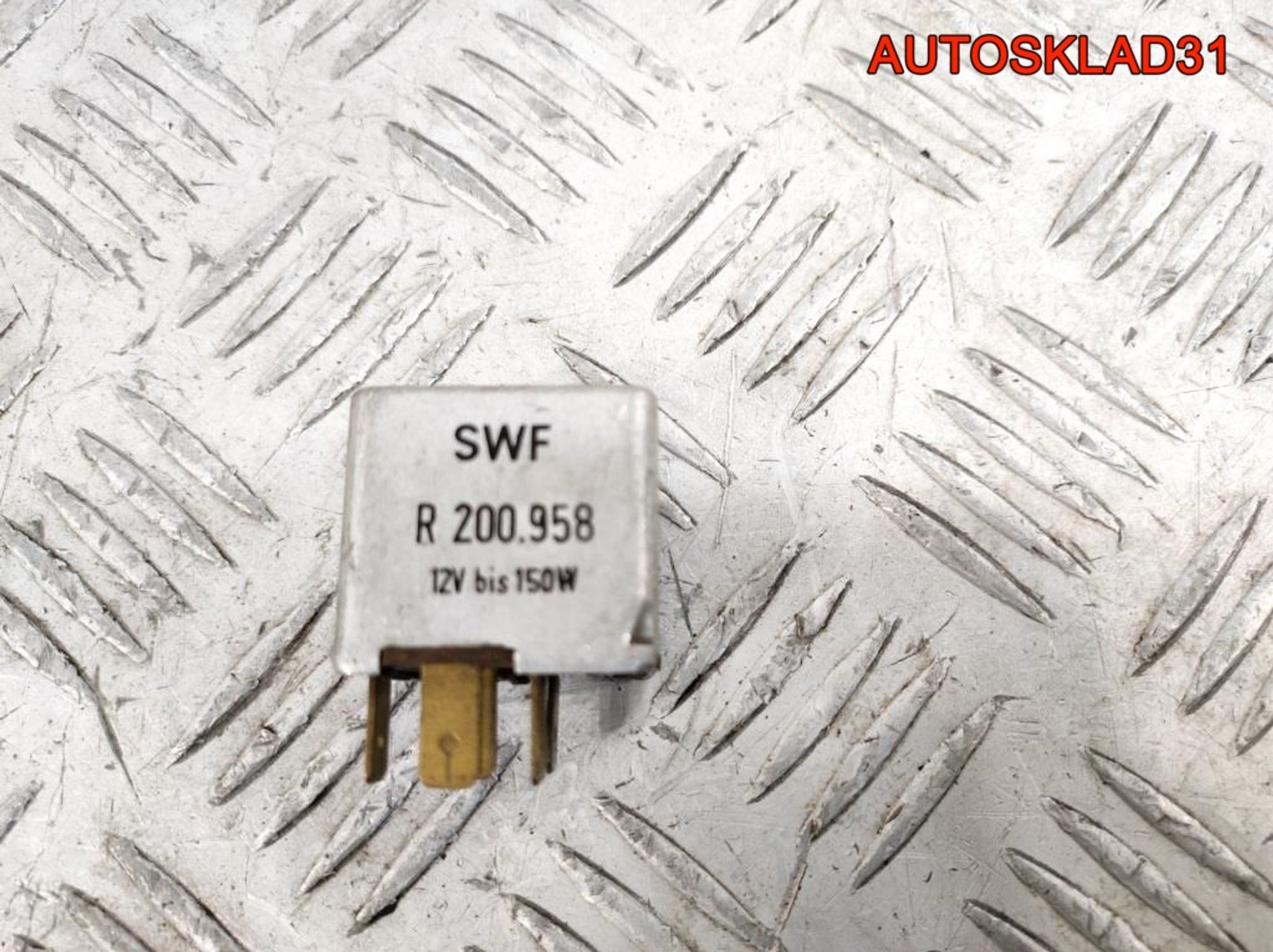 Реле Audi A6 C4 411941583B, 1000 рублей, Дубовое