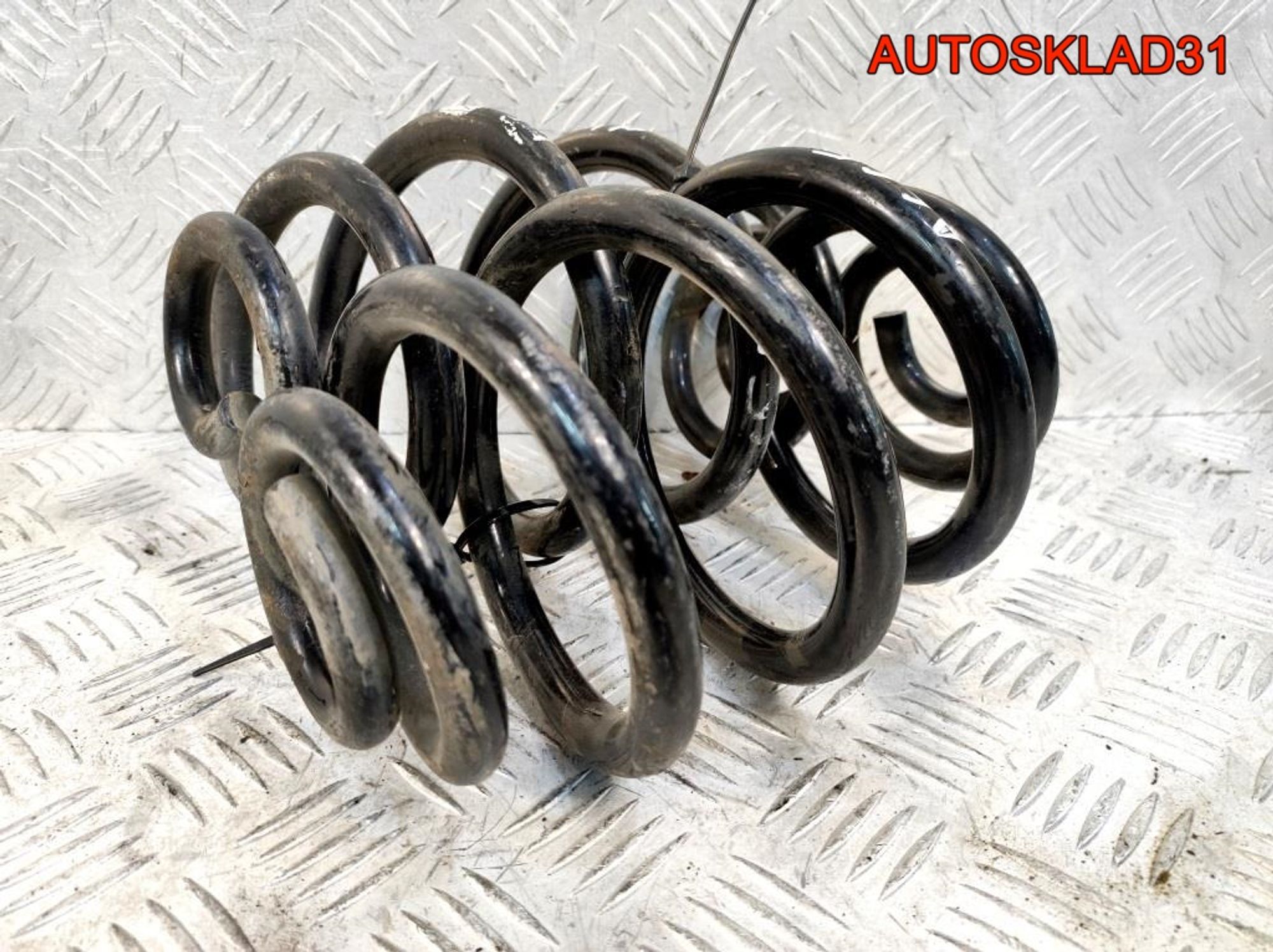 Пружина задняя Audi A6 C5 4B0511115AF Седан, 1800 рублей, Дубовое