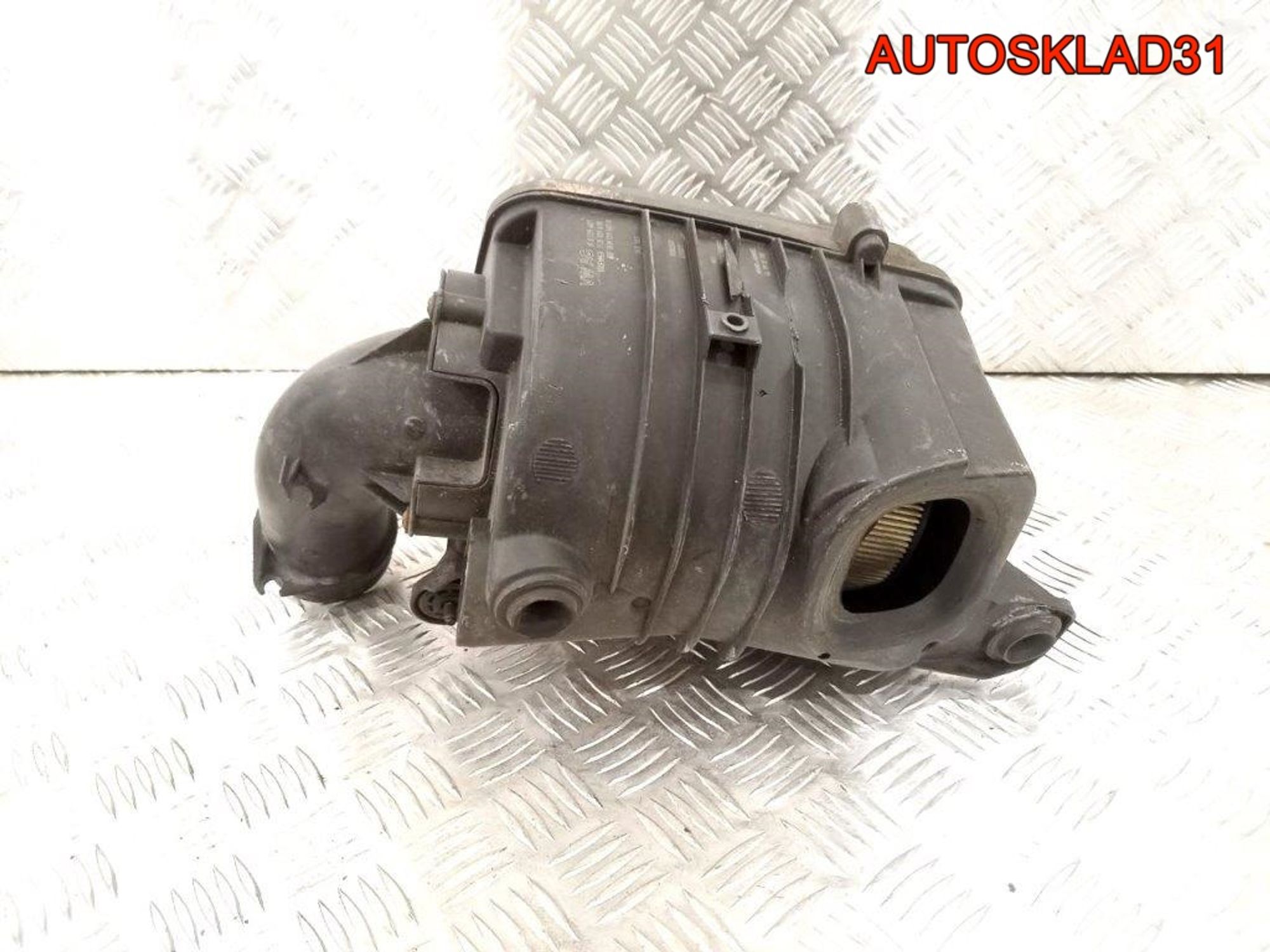 Корпус воздушного фильтра VW Touran 1F0129607, 3200 рублей, Дубовое
