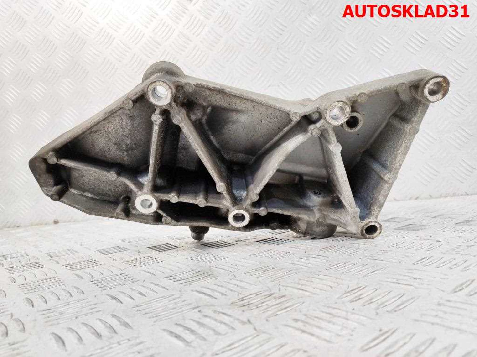Кронштейн генератора Renault Laguna 2 1.8 F4P Бензин 8200183234, 2000 рублей, Дубовое