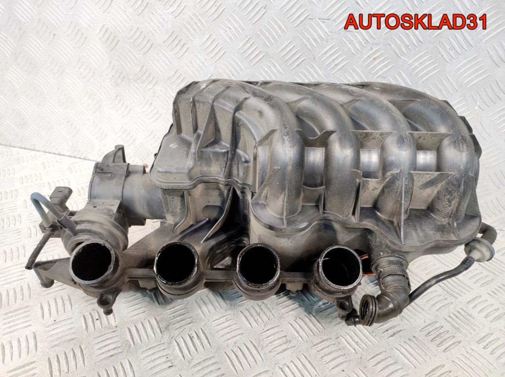 Коллектор впускной VW Passat B6 2.0 BVY 06F133210P, 4500 рублей, Дубовое