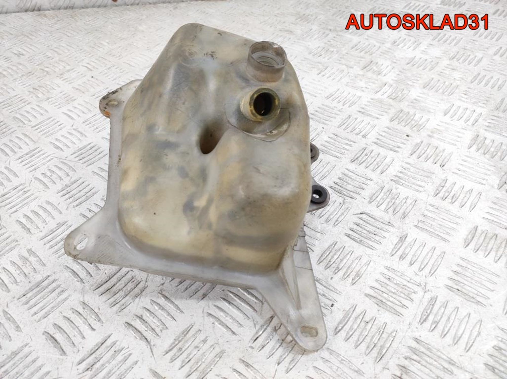 Бачок расширительный Audi 100 C3 8A0121403A, 1000 рублей, Дубовое