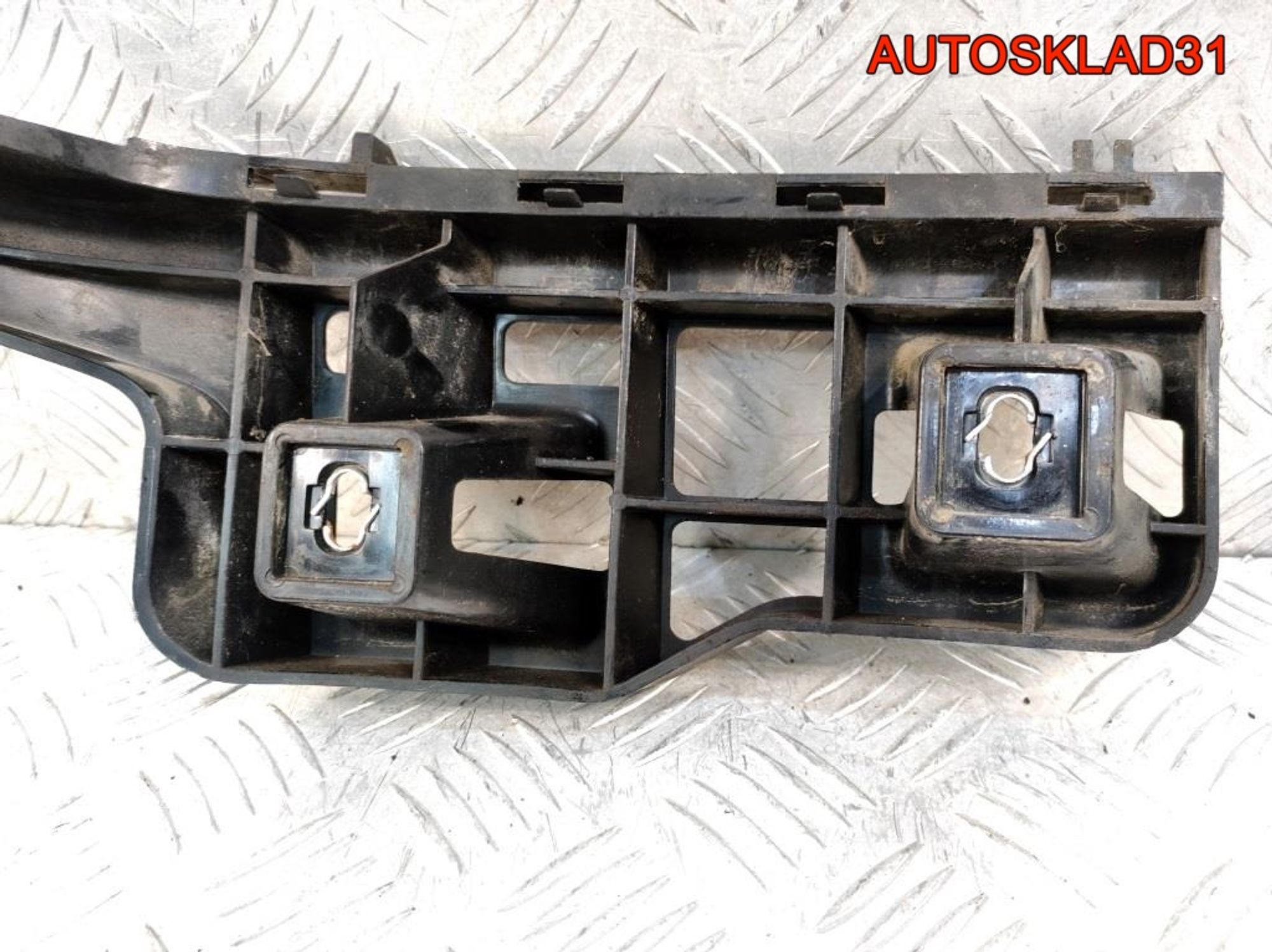 Кронштейн заднего бампера правый Mercedes GLK X204, 1000 рублей, Дубовое