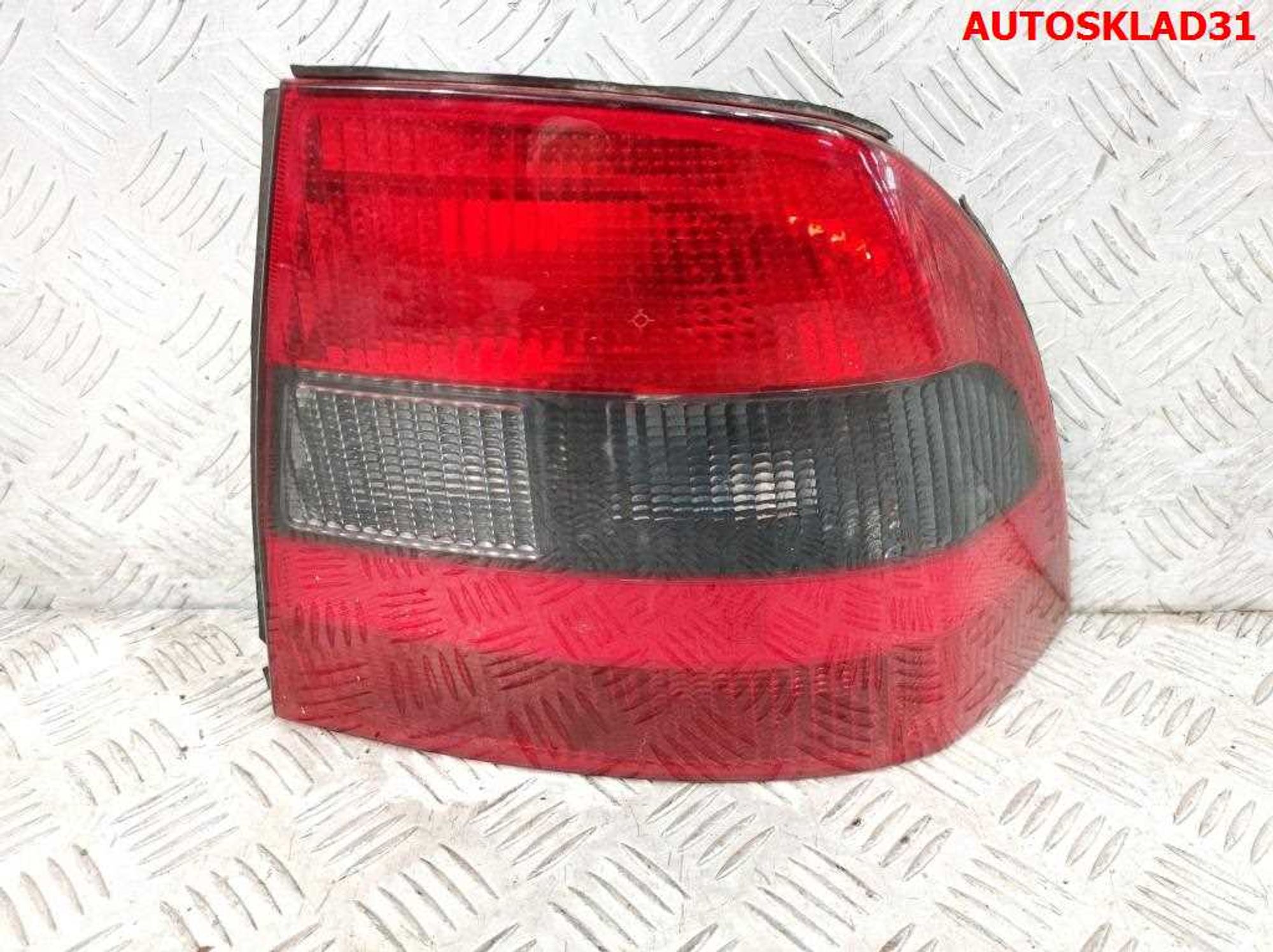 Фонарь задний правый Opel Vectra B Седан 37360748 Дорест, 1500 рублей, Дубовое
