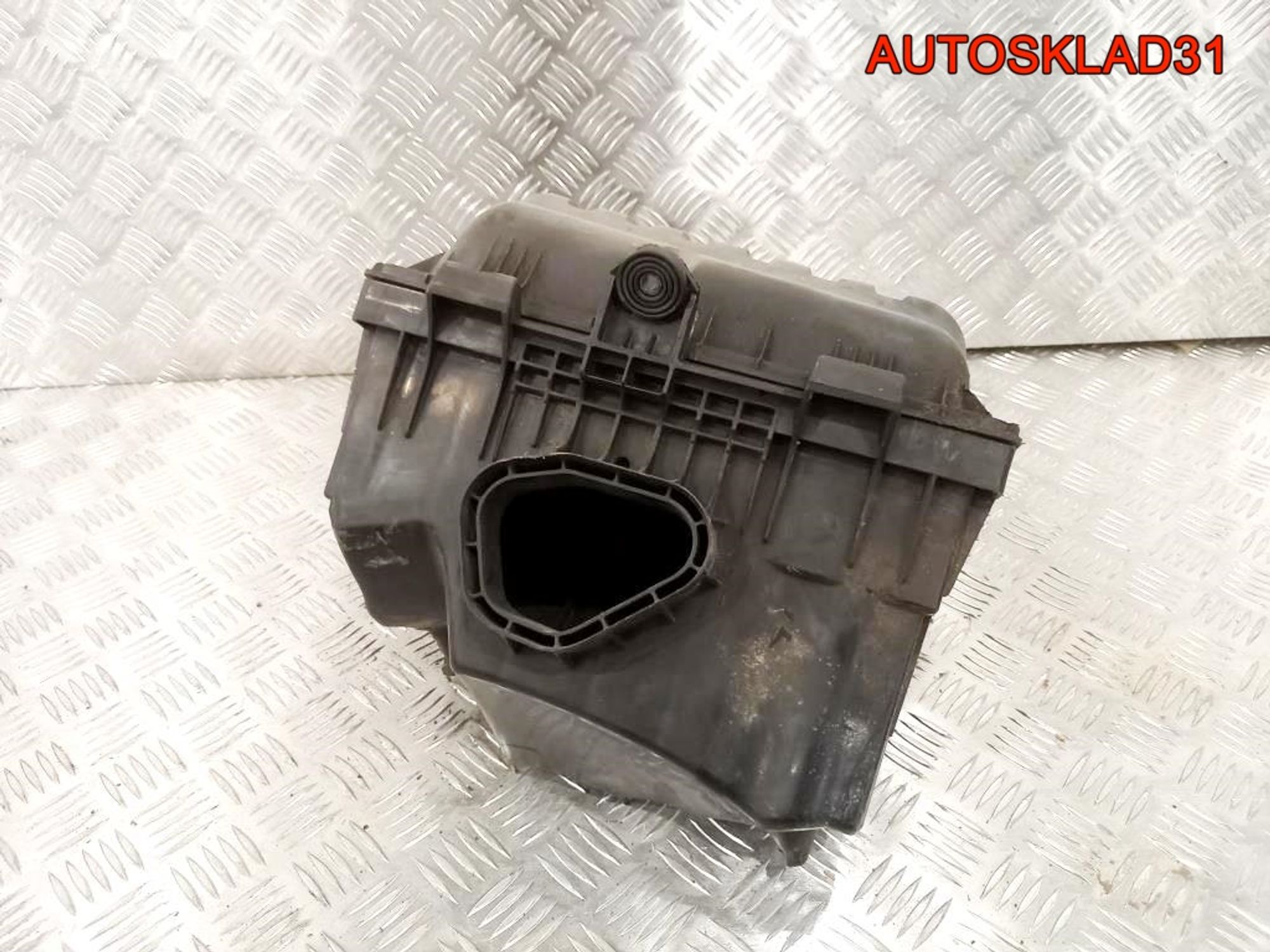 Корпус воздушного фильтра VW Sharan 7M3129607AB, 1400 рублей, Дубовое