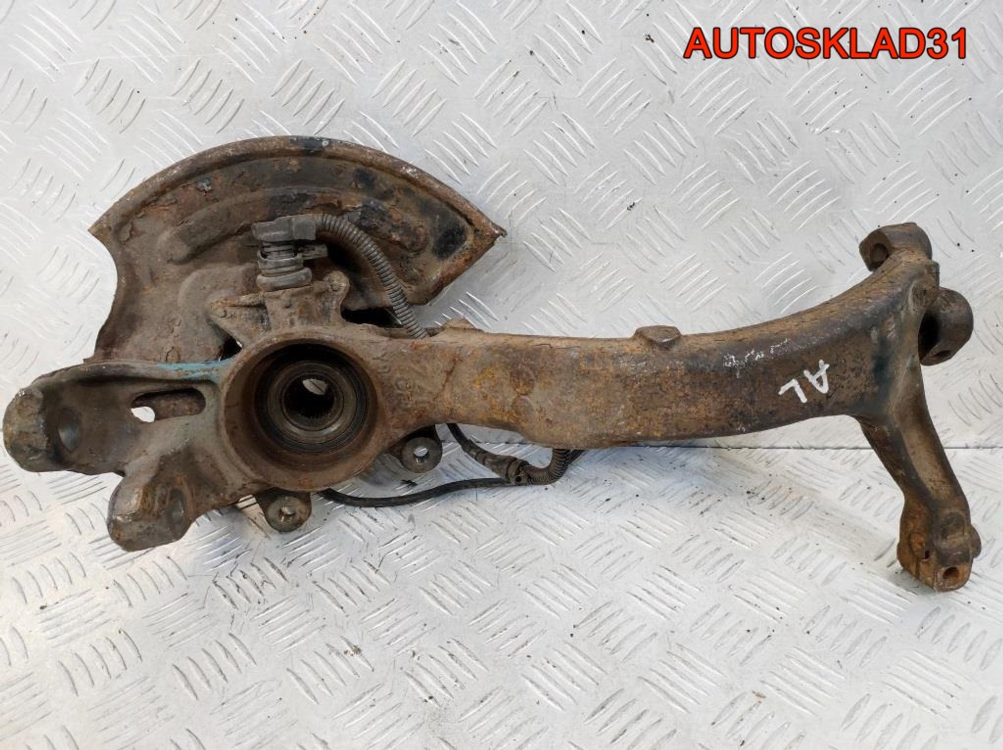 Кулак передний правый VW Passat B5 8D0407258AL, 1200 рублей, Дубовое