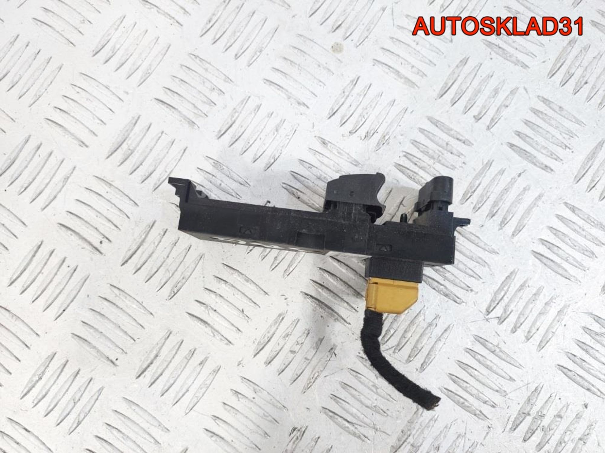 Блок управления стеклоподъемниками VW Passat B5, 1300 рублей, Дубовое