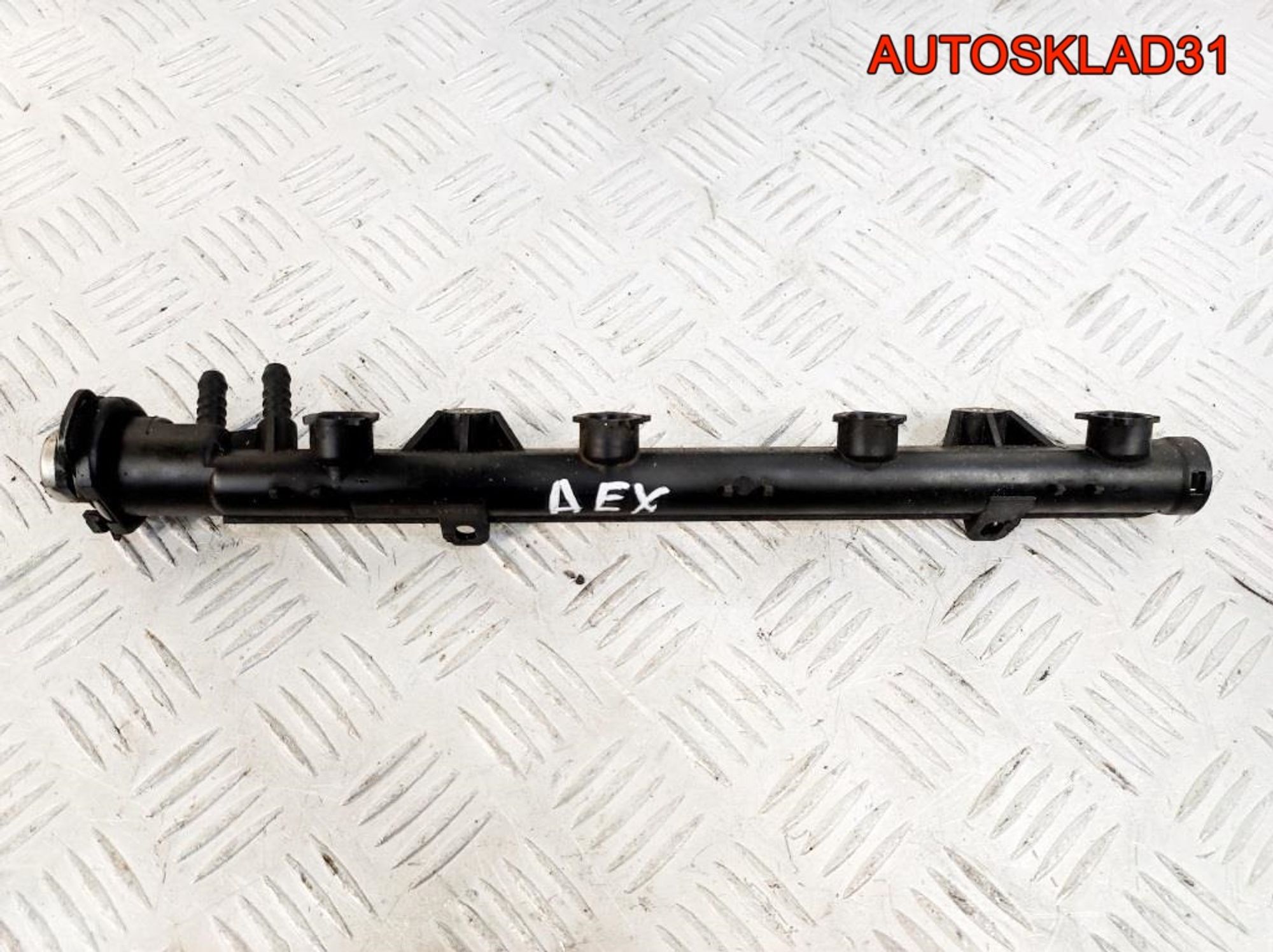Рейка топливная VW Golf 3 1.4 AEX 030133319G, 1700 рублей, Дубовое
