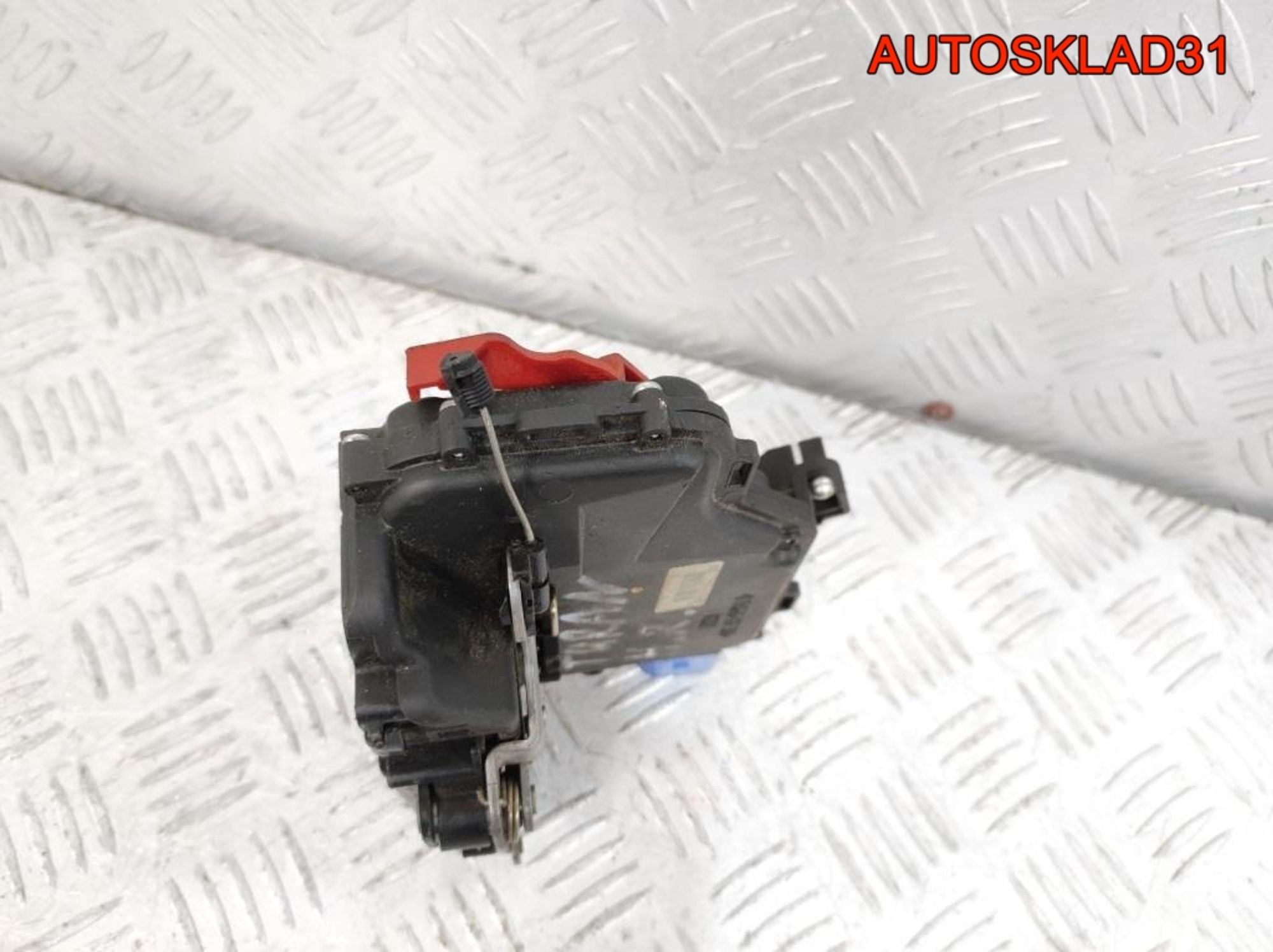 Замок двери задней правой VW Touareg 7L0839016D, 4100 рублей, Дубовое
