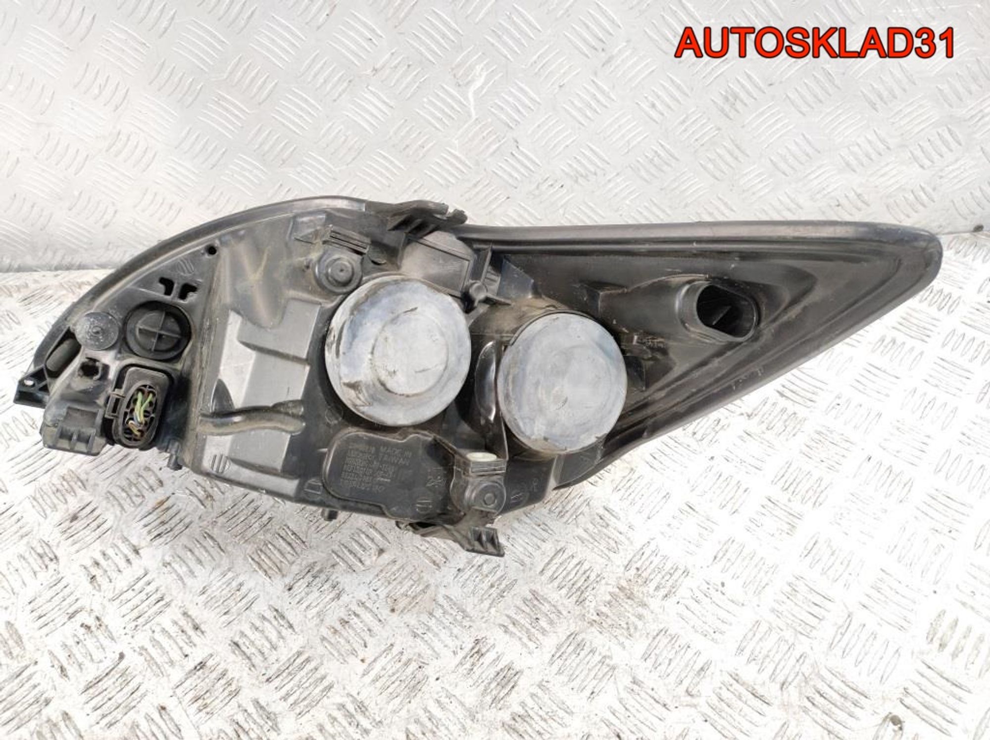 Фары комплект Ford Focus 2 Рестайлинг 20B483B52B, 14000 рублей, Дубовое