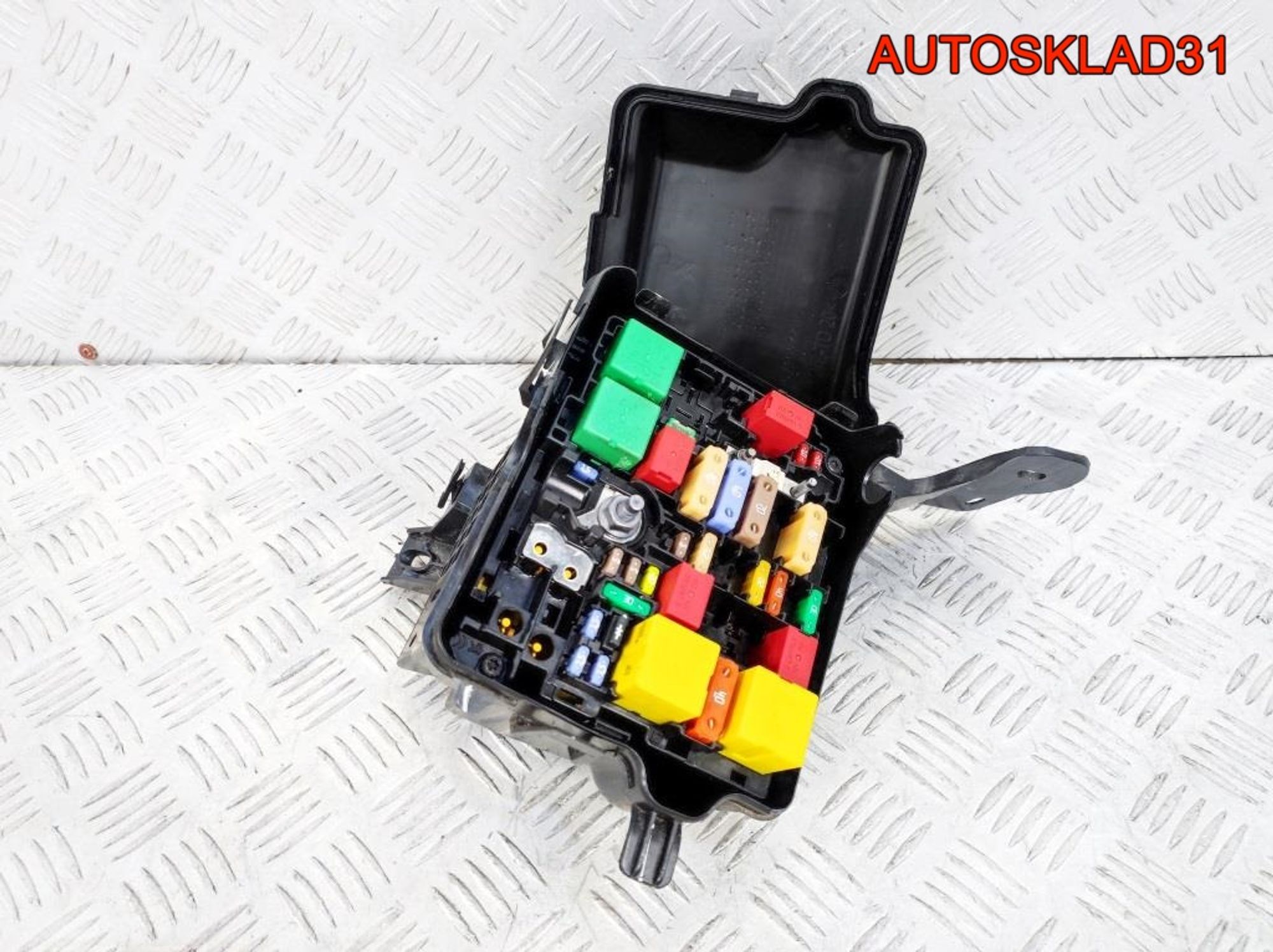 Блок предохранителей Peugeot 208 453394401, 2100 рублей, Дубовое