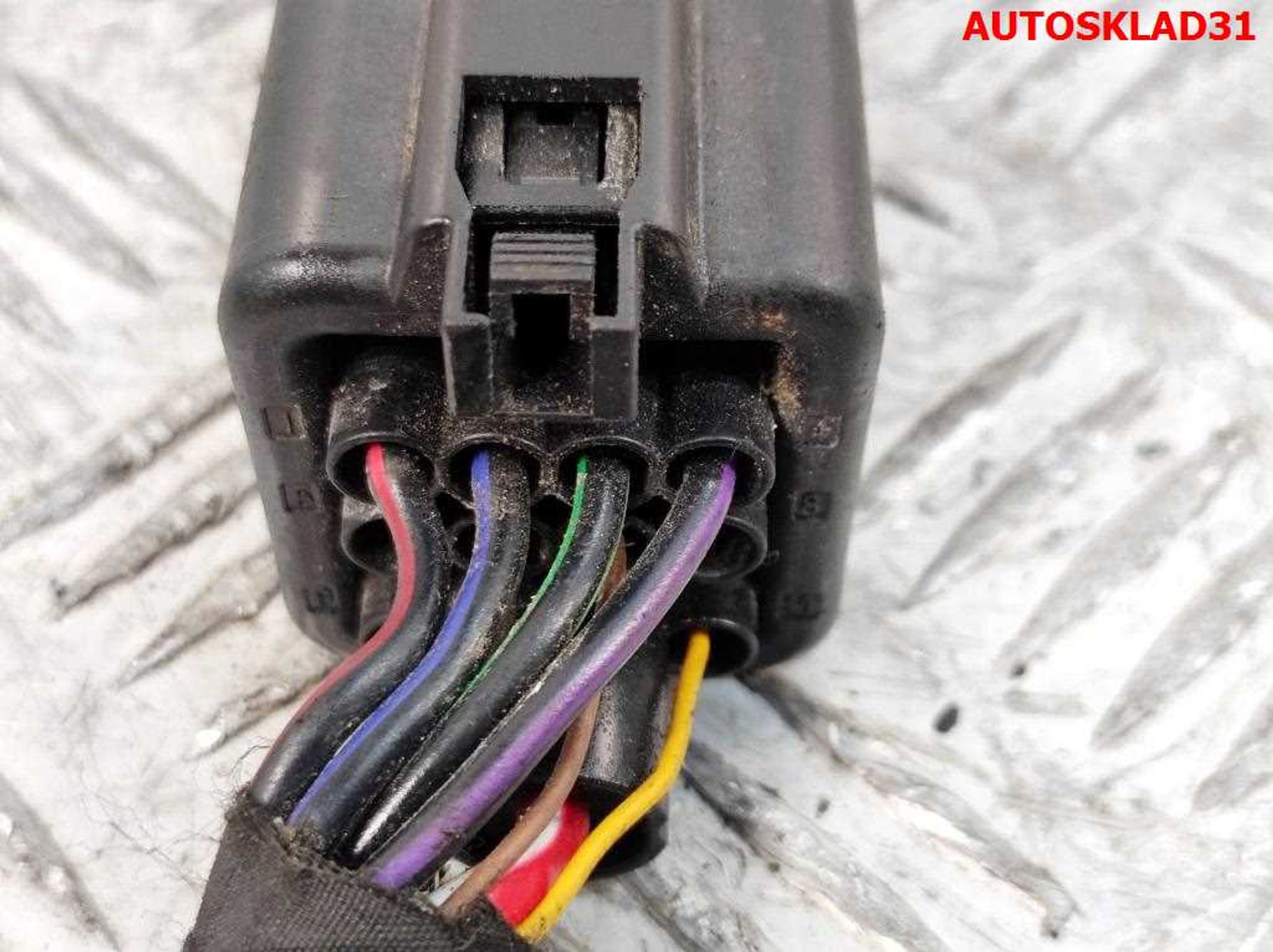 Реле свечей накаливания VW Tiguan 2,0 Дизель 04L907281, 2800 рублей, Дубовое