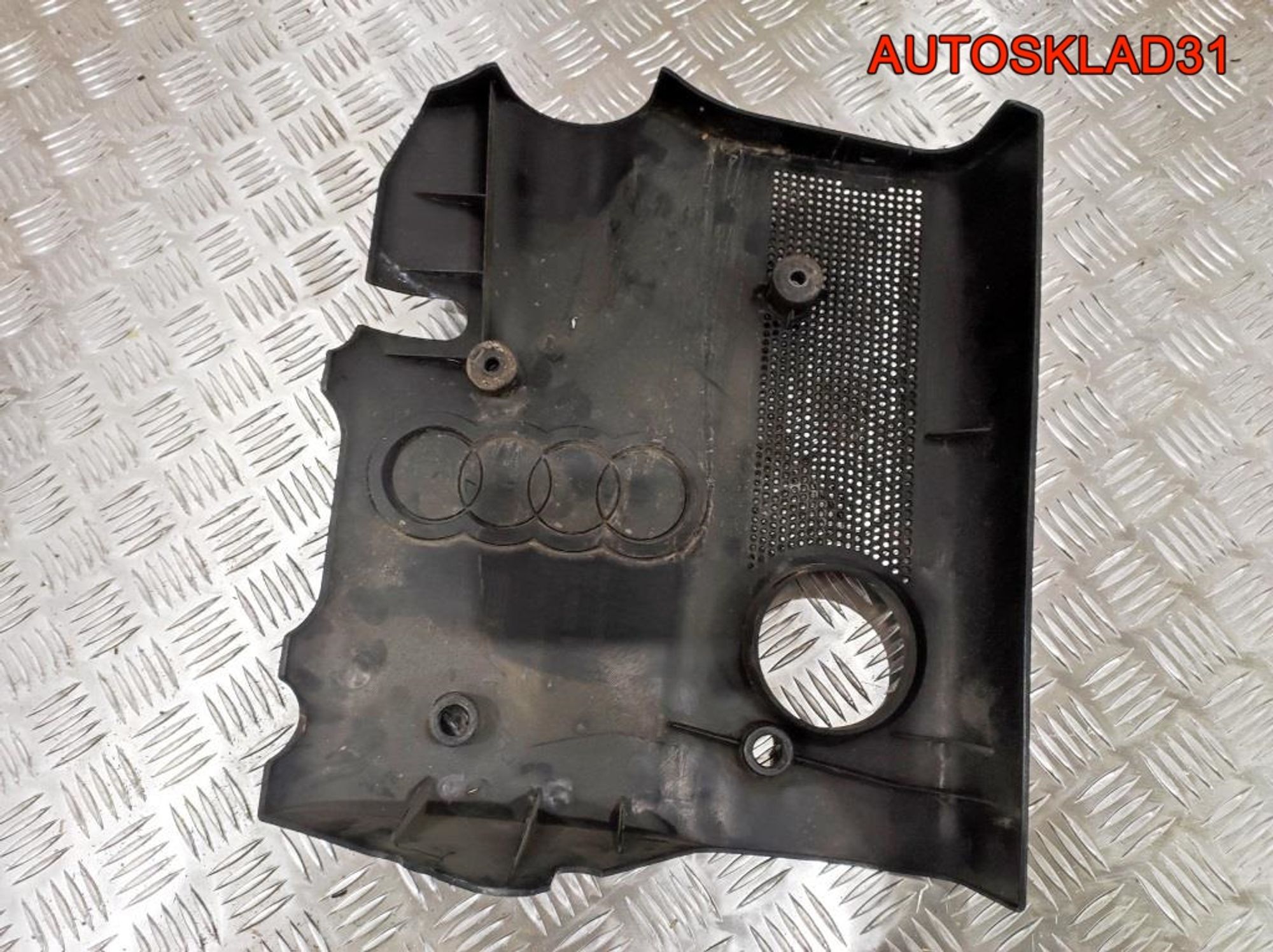 Декоративная крышка двигателя Audi A4 B5 06B103935B, 1400 рублей, Дубовое