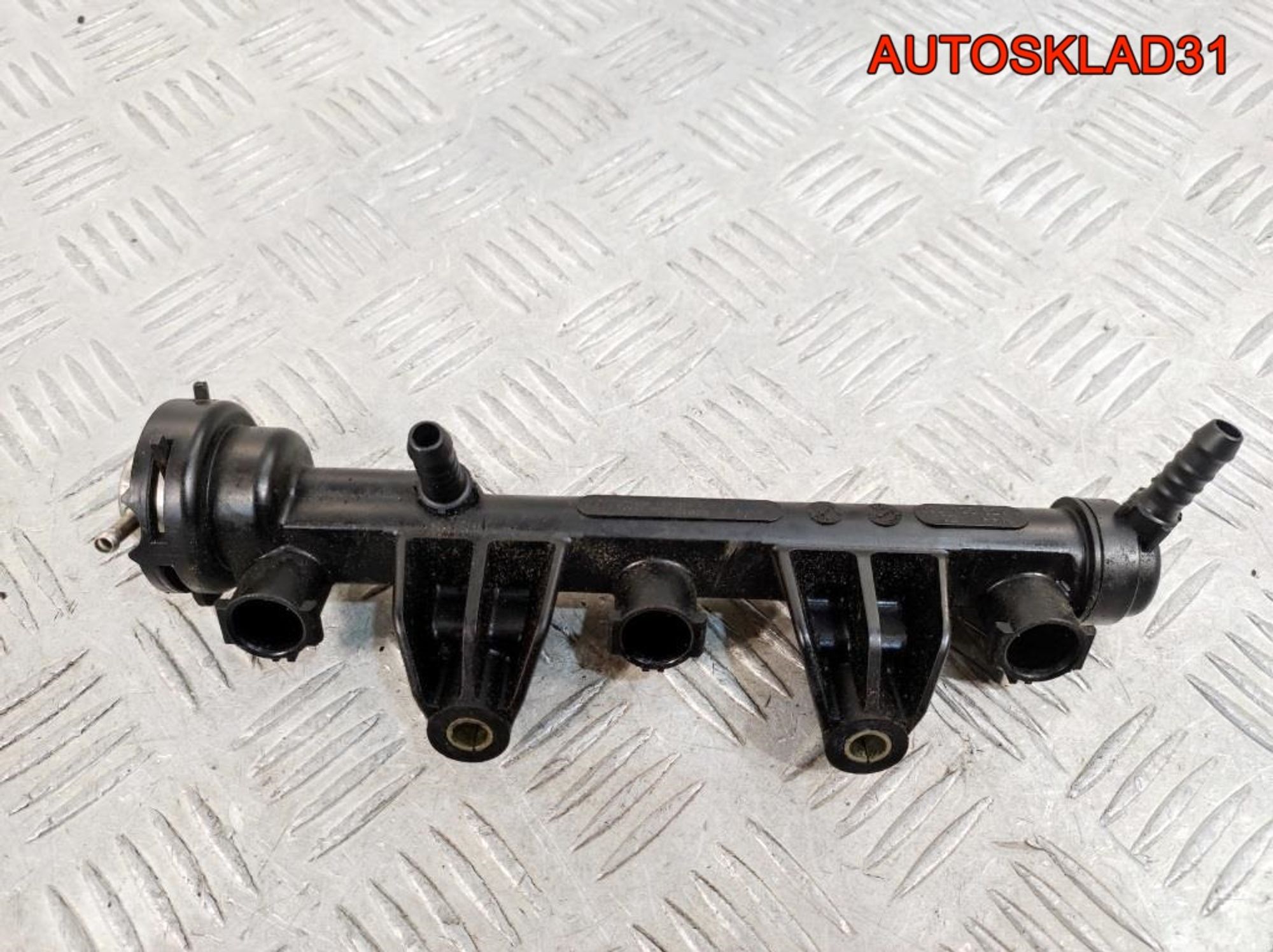 Рейка топливная VW Polo 4 1,2 AWY Бензин 03D133329A, 900 рублей, Дубовое