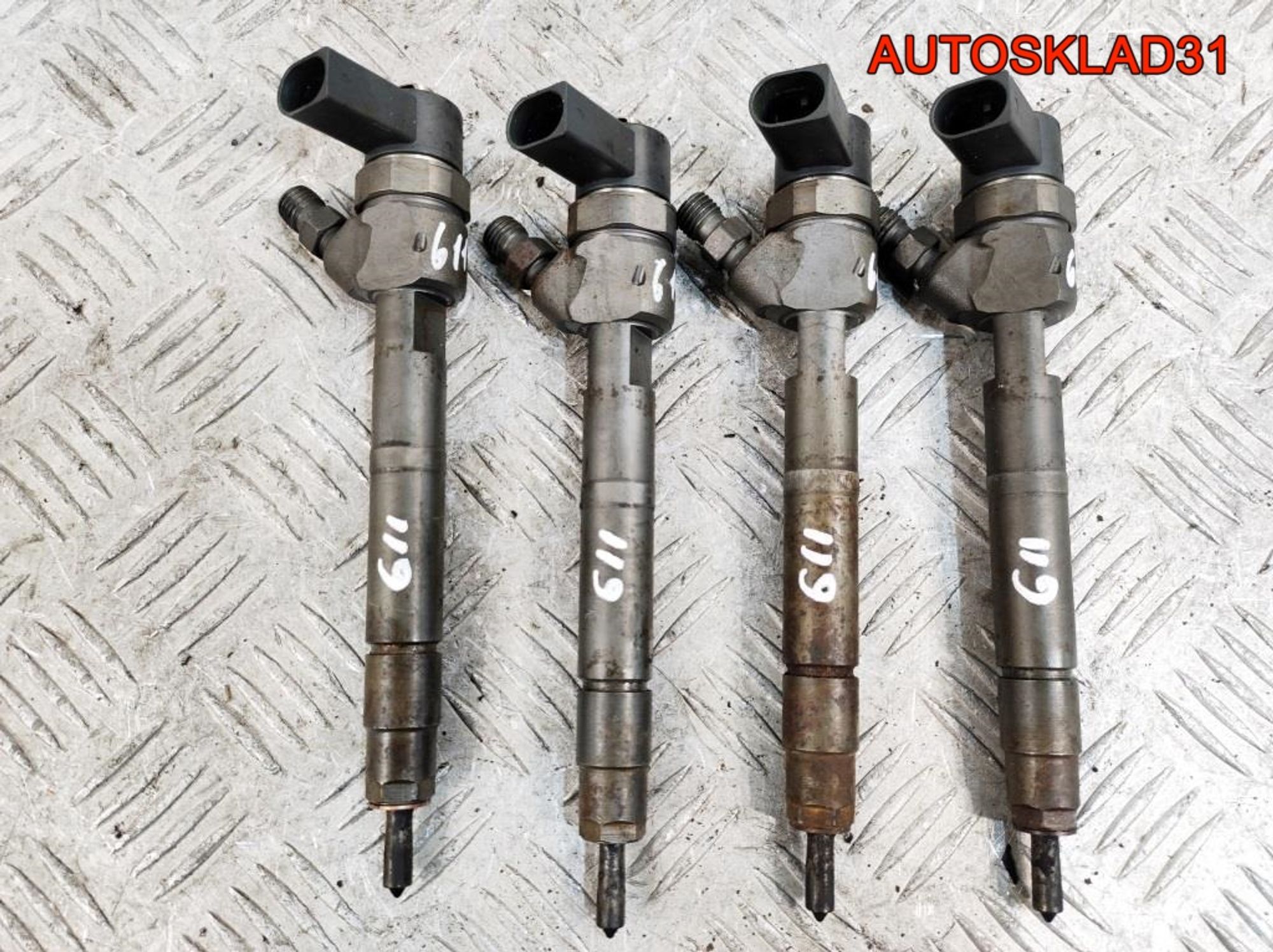 Форсунка дизельная Mercedes Benz W203 2,2 611.962 A6110700987, 7500 рублей, Дубовое