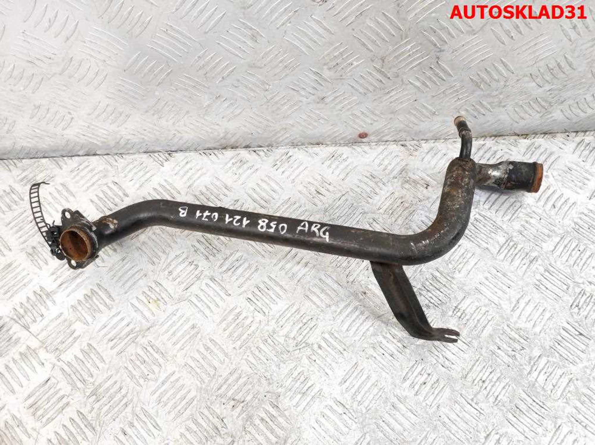 Трубка охлаждающей жидкости VW Passat B5 1,8 ARG Бензин 058121071B, 1000 рублей, Дубовое