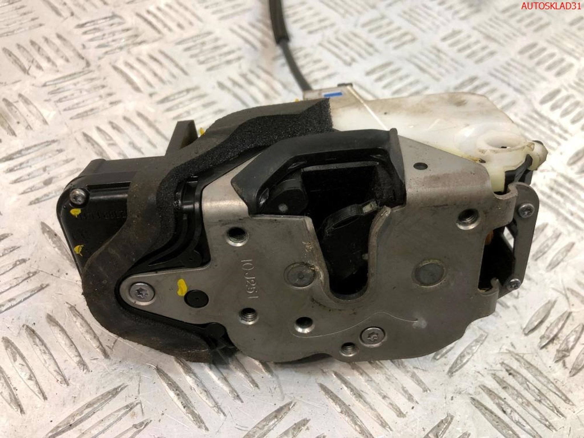 Замок двери передней левой Opel Astra J 133725, 2300 рублей, Дубовое