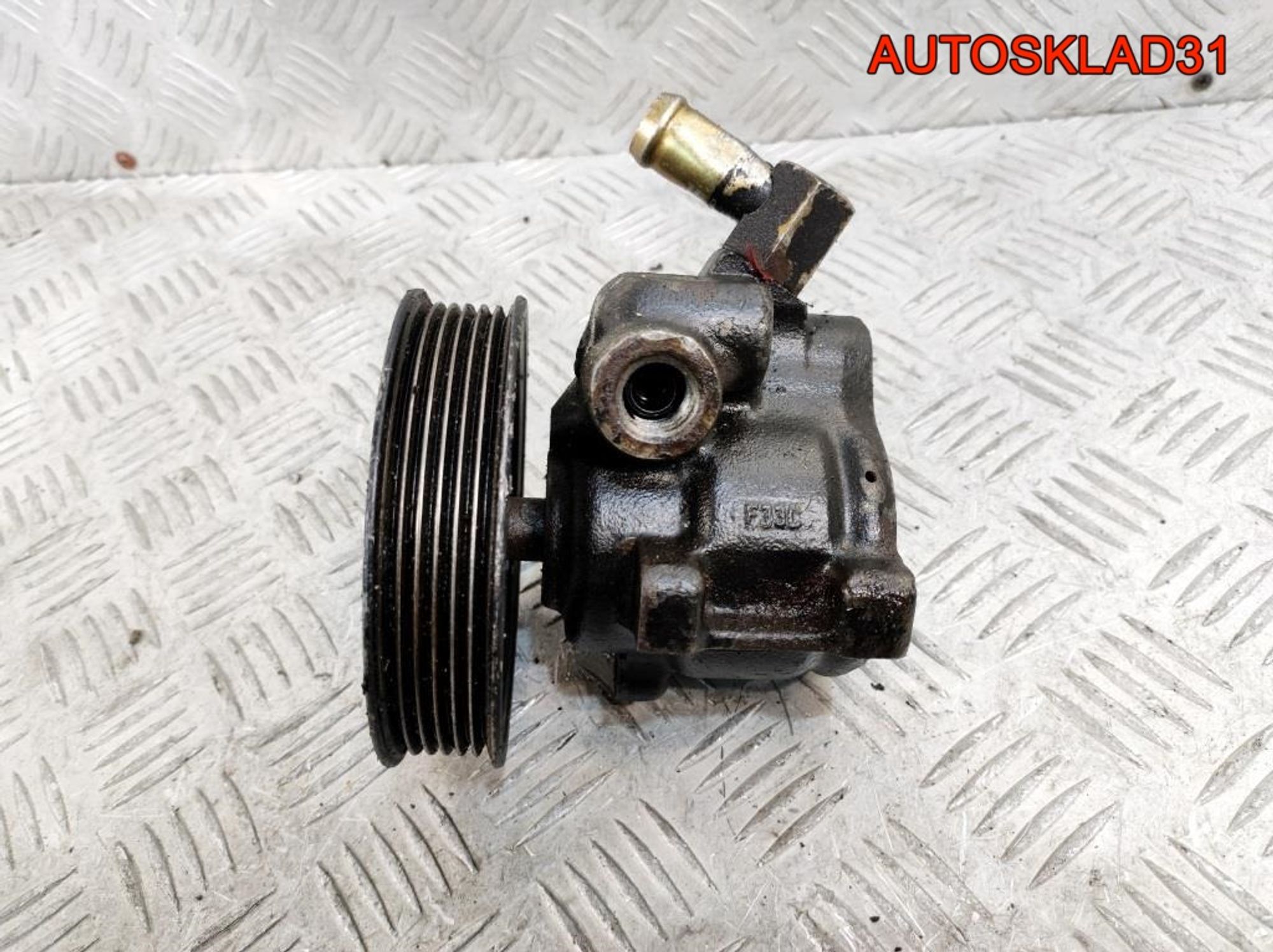 Насос ГУР Ford Fiesta Mk4 1.3 Бензин 96BF3A733AD, 1800 рублей, Дубовое