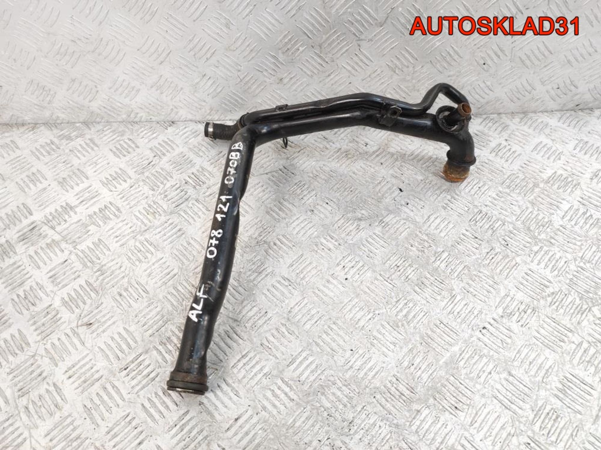 Трубка охлаждающей жидкости Audi A6 C5 2,4 ALF 078121070BB, 1000 рублей, Дубовое