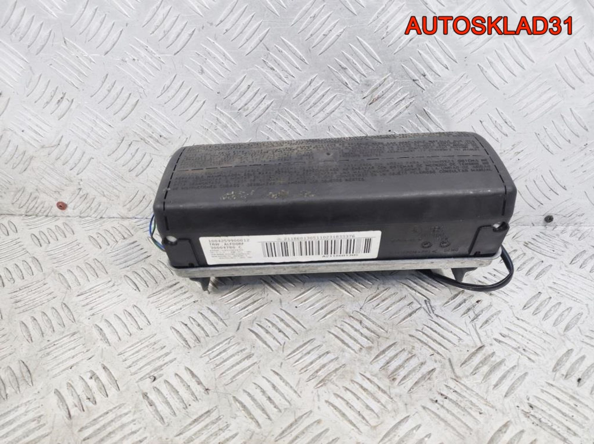 Подушка безопасности пассажира Mercedes-Benz W211, 1700 рублей, Дубовое