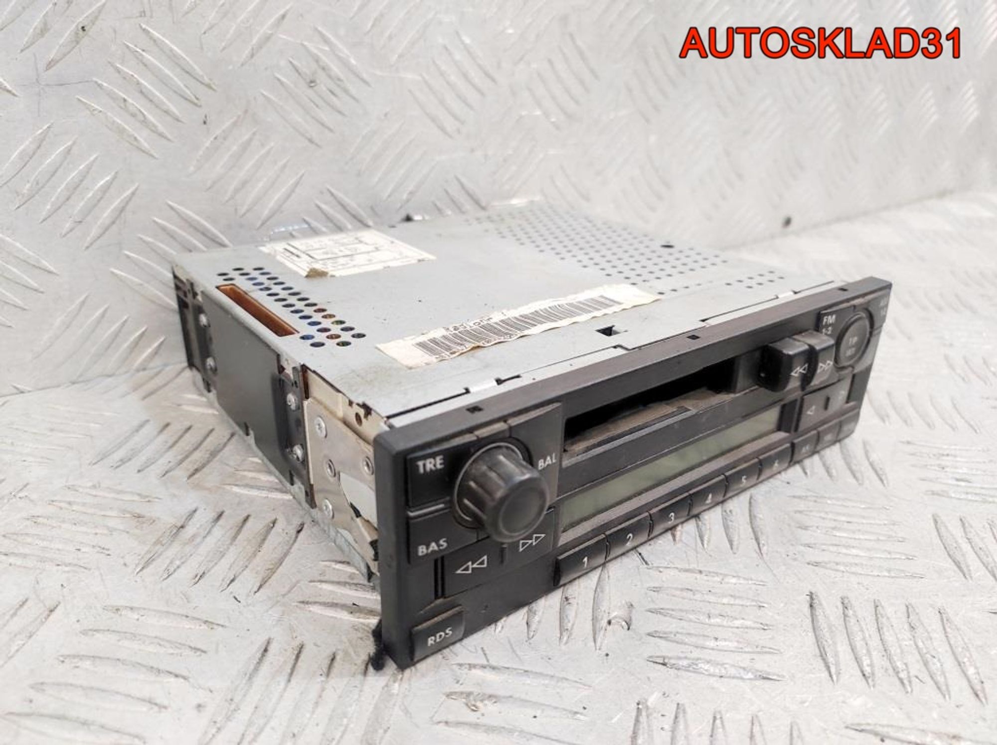 Магнитола Volkswagen Passat B5 1J0035152E С КОДОМ, 2700 рублей, Дубовое