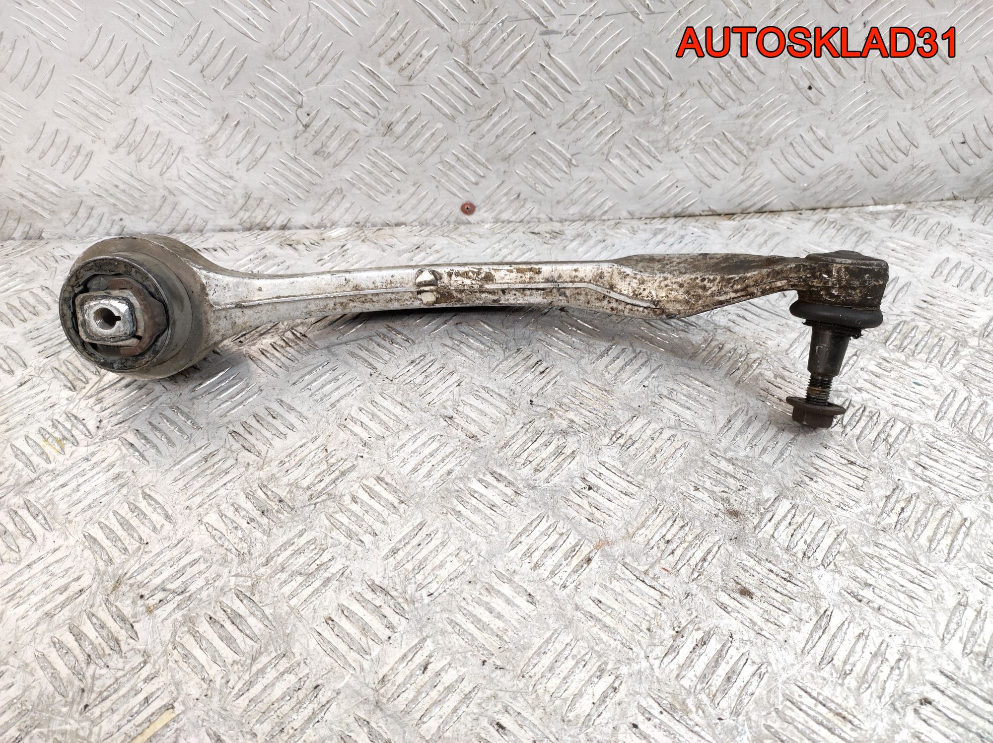 Рычаг передний нижний левый задний VW Passat B5 4D0407695J, 2000 рублей, Дубовое