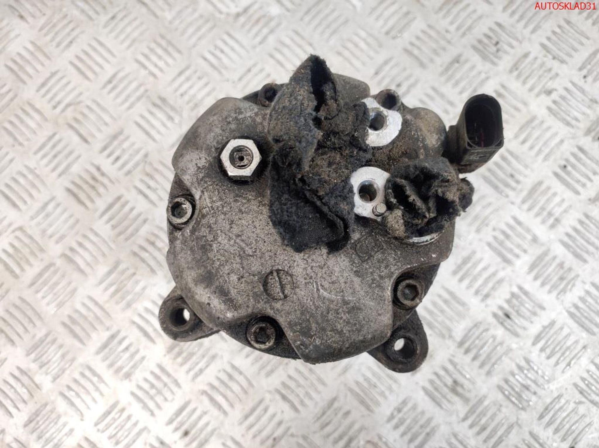 Компрессор кондиционера VW Golf 4 1J0820803J, 5900 рублей, Дубовое