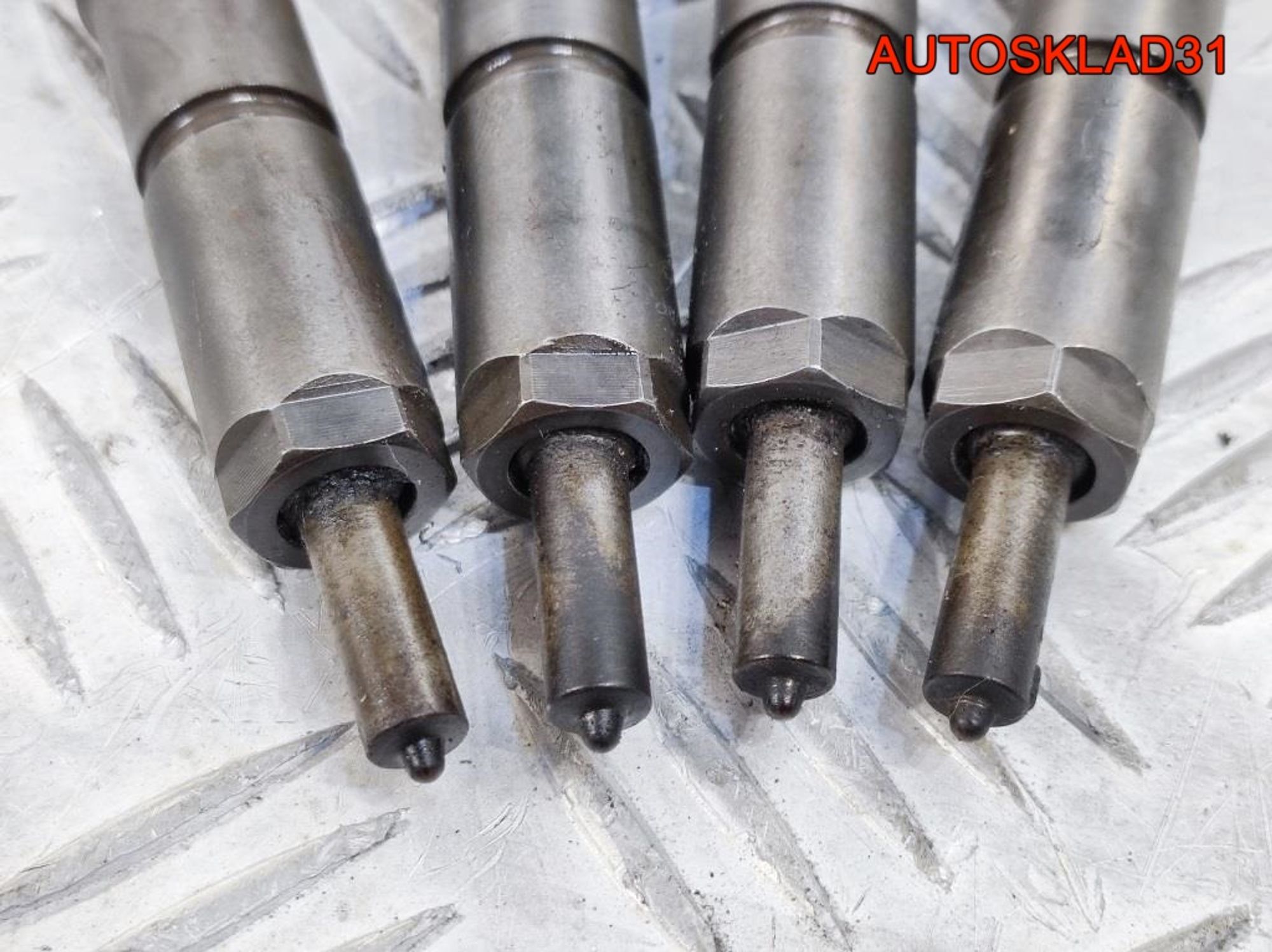 Форсунка топливная Hyundai H 1 2.5 D4CB 338004A600, 6500 рублей, Дубовое