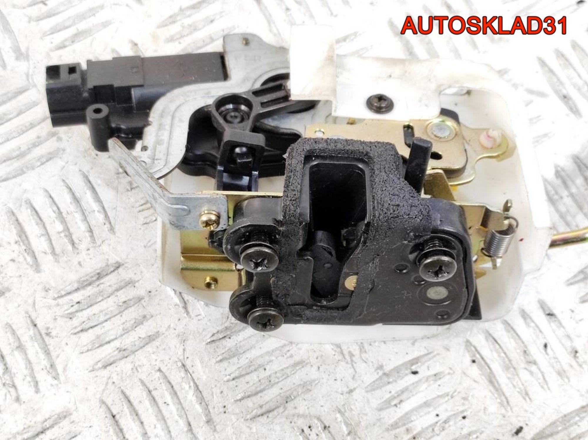 Замок двери задней правой Kia Picanto 8142007020EQ, 1200 рублей, Дубовое