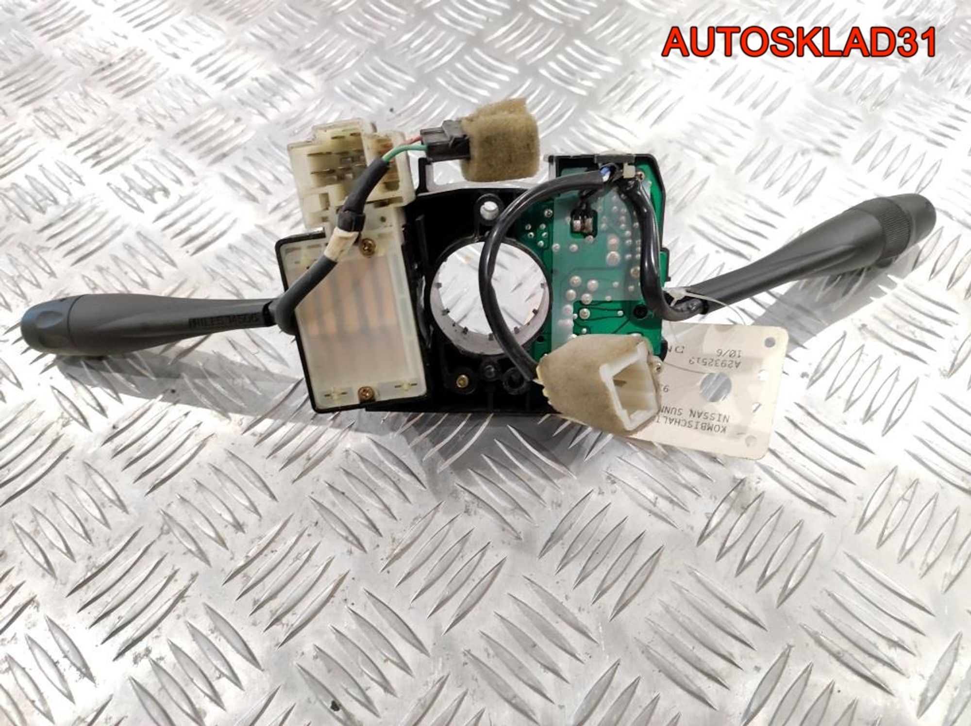 Переключатель подрулевой Nissan Sunny N14, 1000 рублей, Дубовое