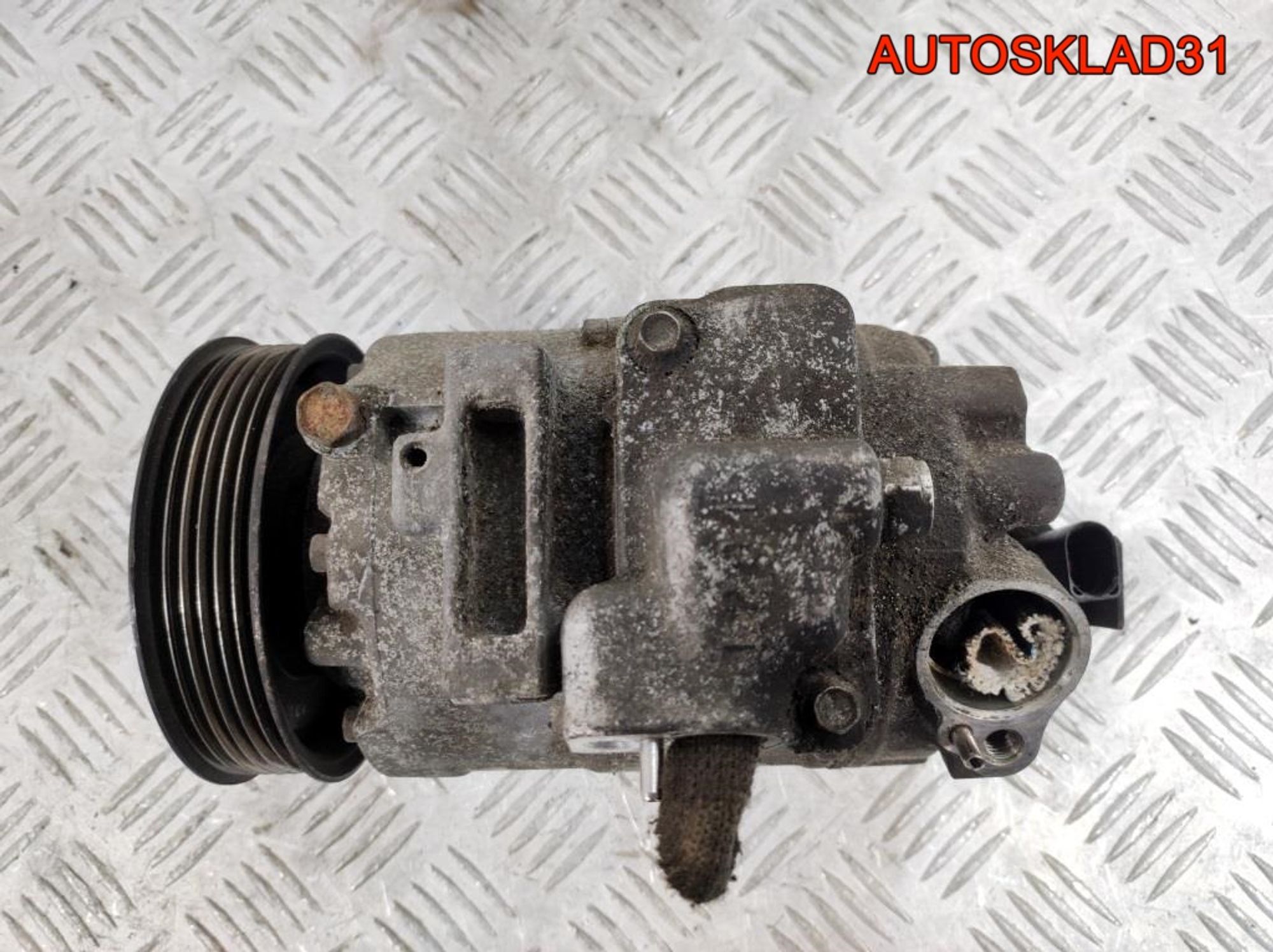 Компрессор кондиционера VW Bora 1,6 BAD 6Q0820803D, 3500 рублей, Дубовое
