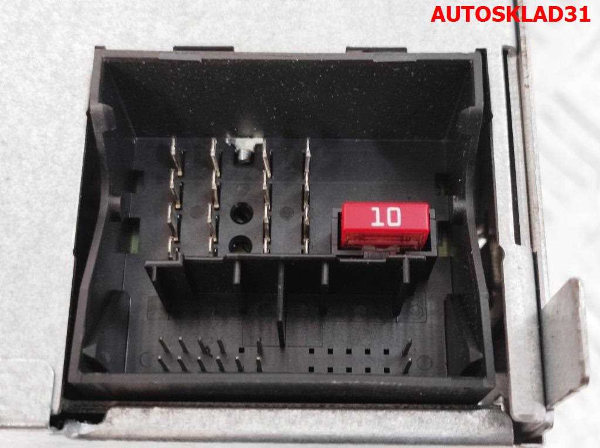 Магнитола RCD200 Volkswagen 2008 год 6Q0035152E, 1000 рублей, Дубовое