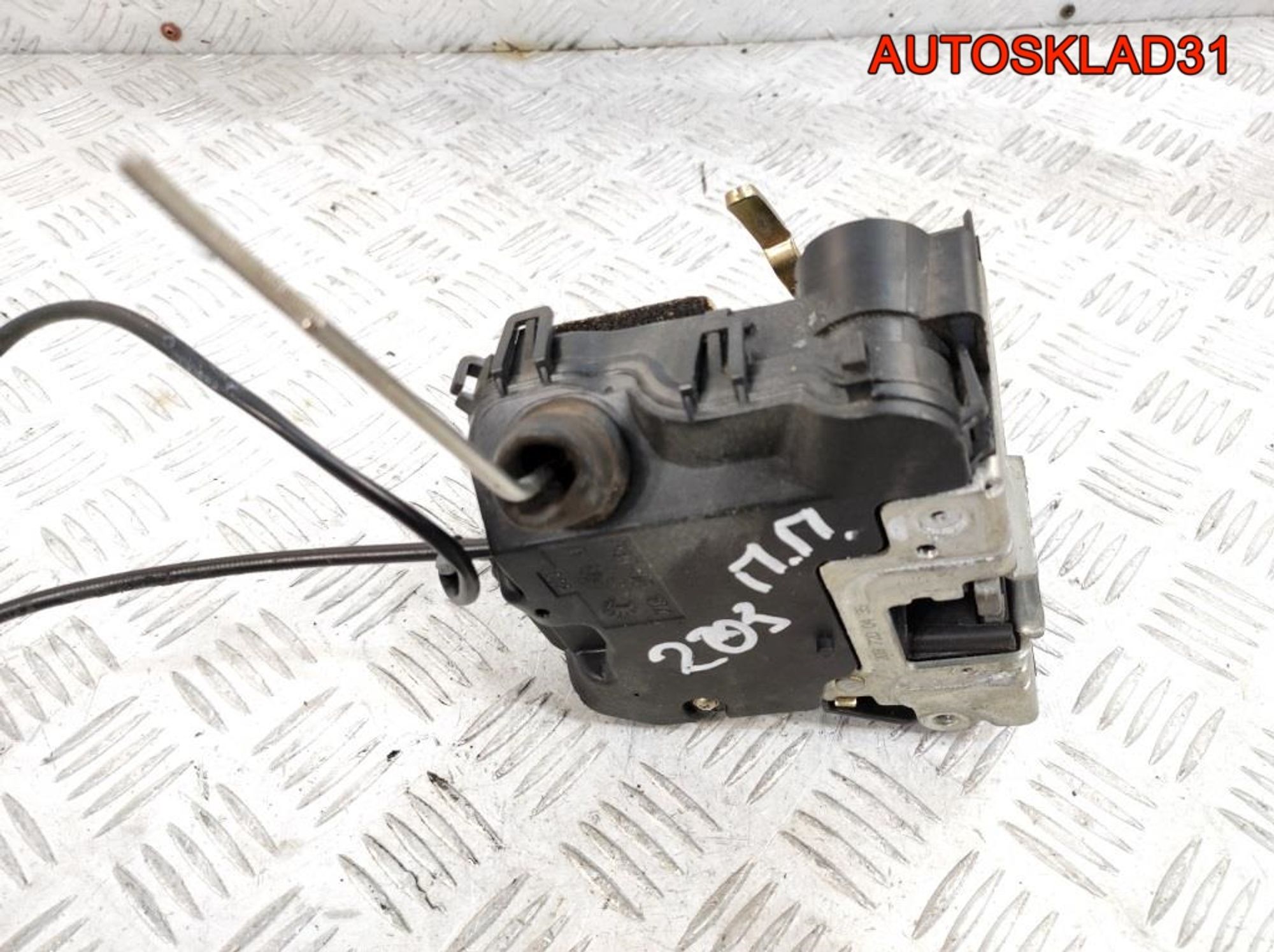 Замок двери перед правой MercedeS W203 A2037200435, 2800 рублей, Дубовое