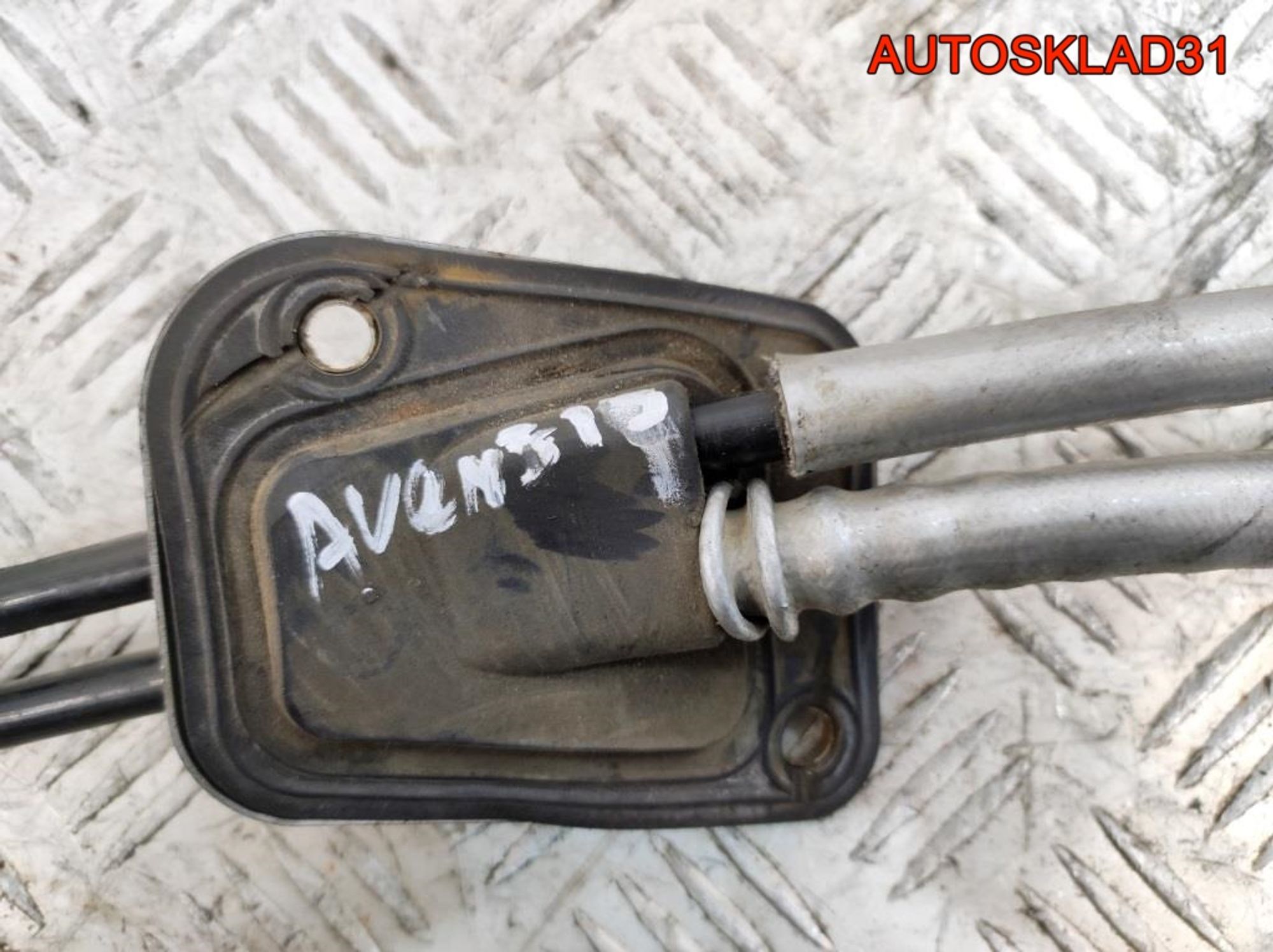 Трос кулисы МКПП Toyota Avensis 2 3382005273, 7000 рублей, Дубовое