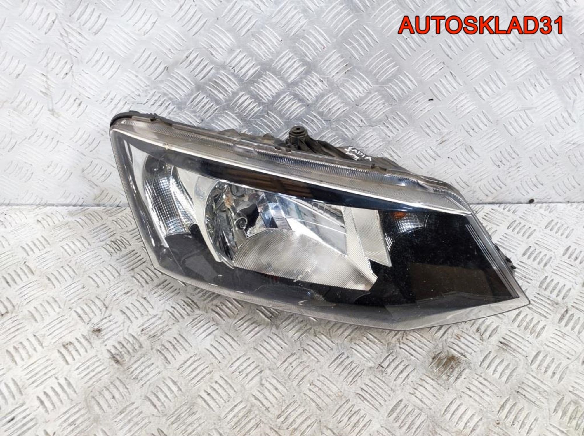 Фара правая Skoda Fabia 3 6V1941016, 7300 рублей, Дубовое