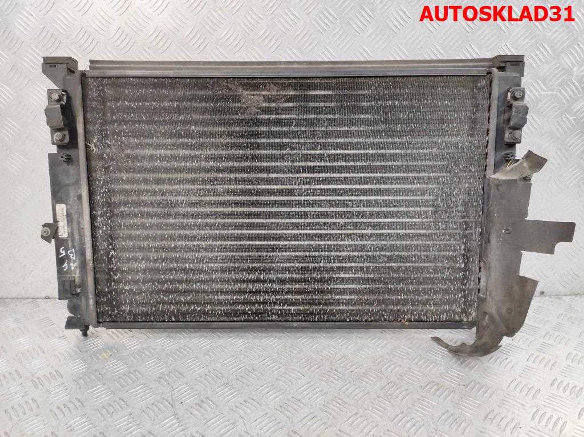 Радиатор основной Audi A4 B5 1,6 Бензин 8D0121251Q, 3000 рублей, Дубовое