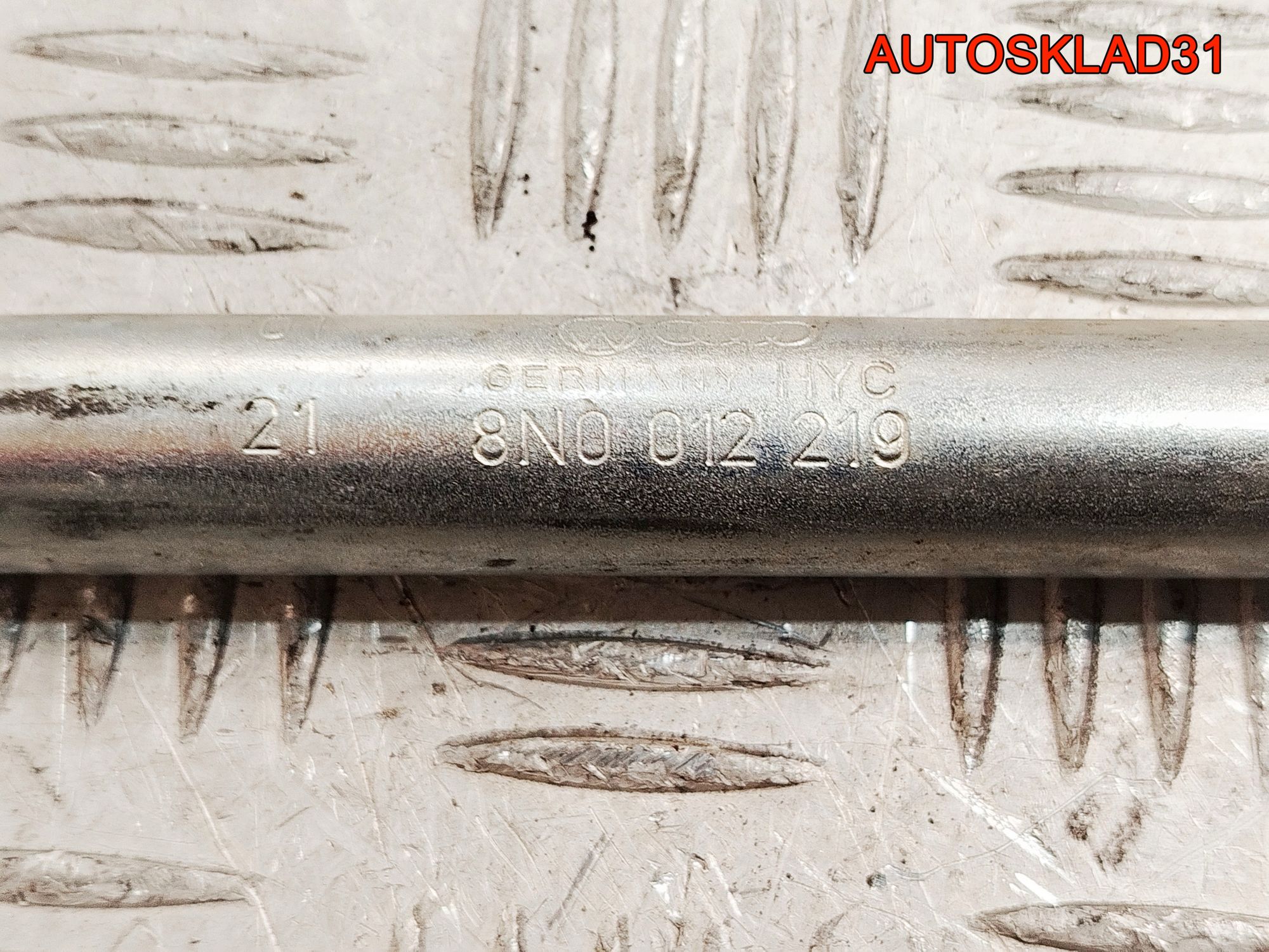 Ключ баллонный Audi A4 B7 8N0012219, 700 рублей, Дубовое