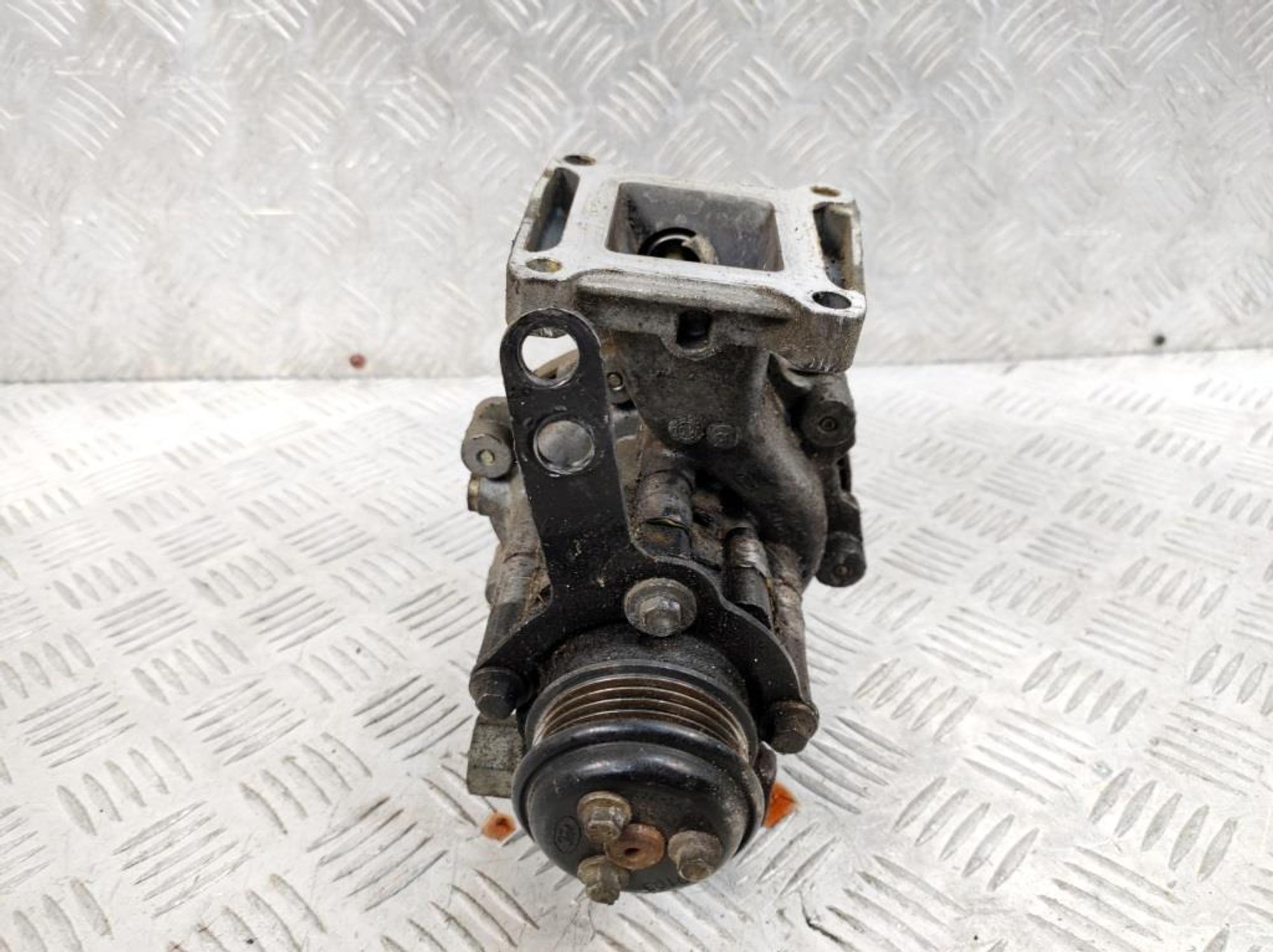 Насос ГУР Ford Mondeo 3 2,0 Дизель XS713A674BE, 4500 рублей, Дубовое