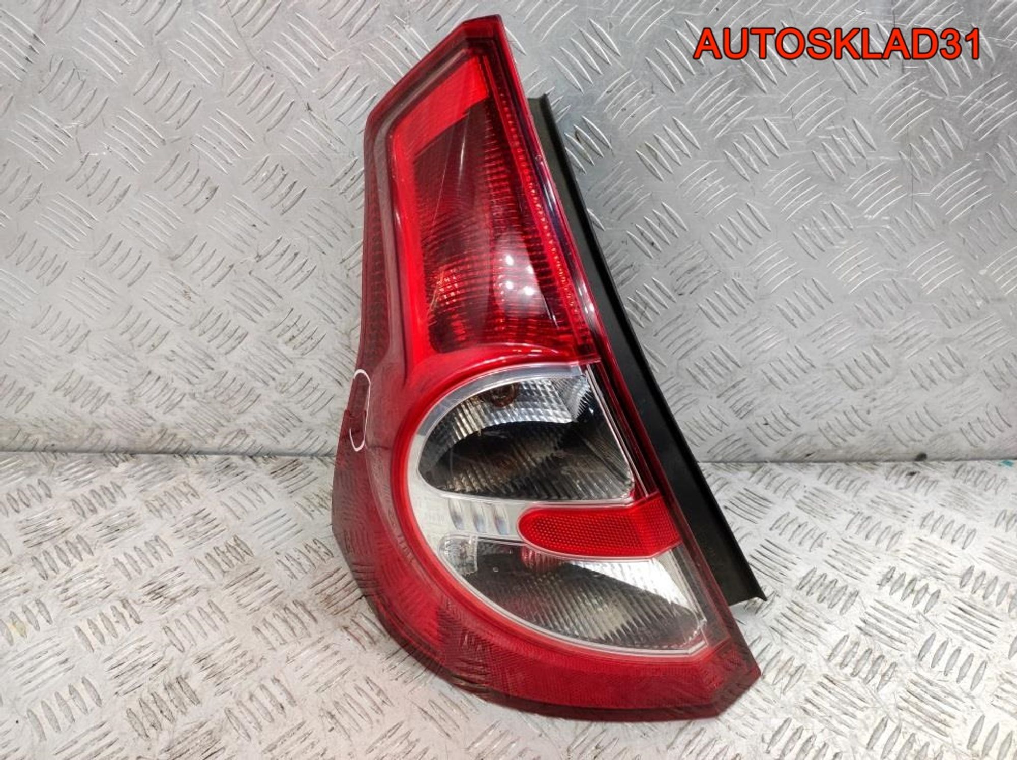 Фонарь задний левый Renault Sandero 1 8200734825, 3500 рублей, Дубовое