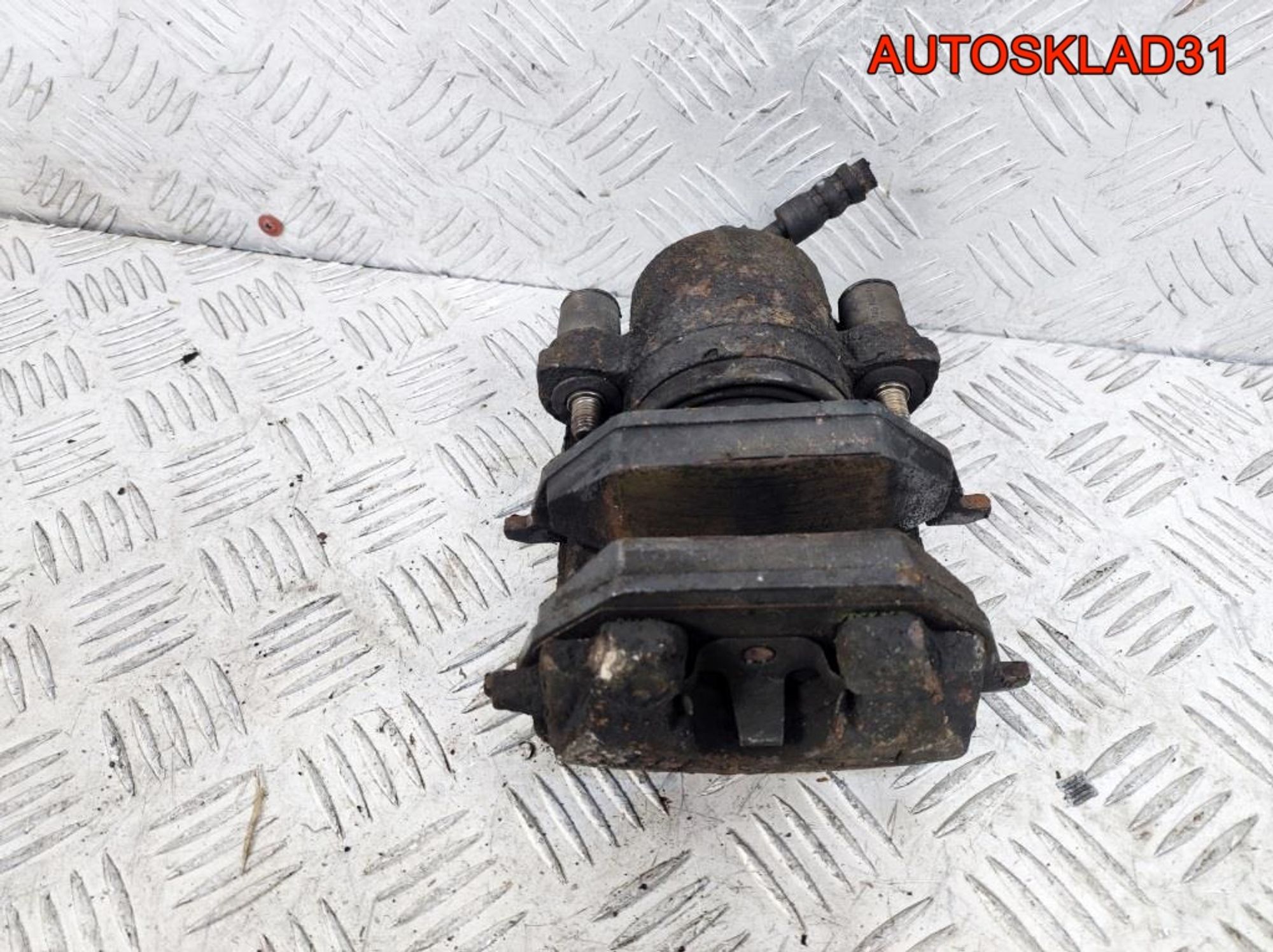 Суппорт тормозной передний правый VW Polo 9N, 1300 рублей, Дубовое